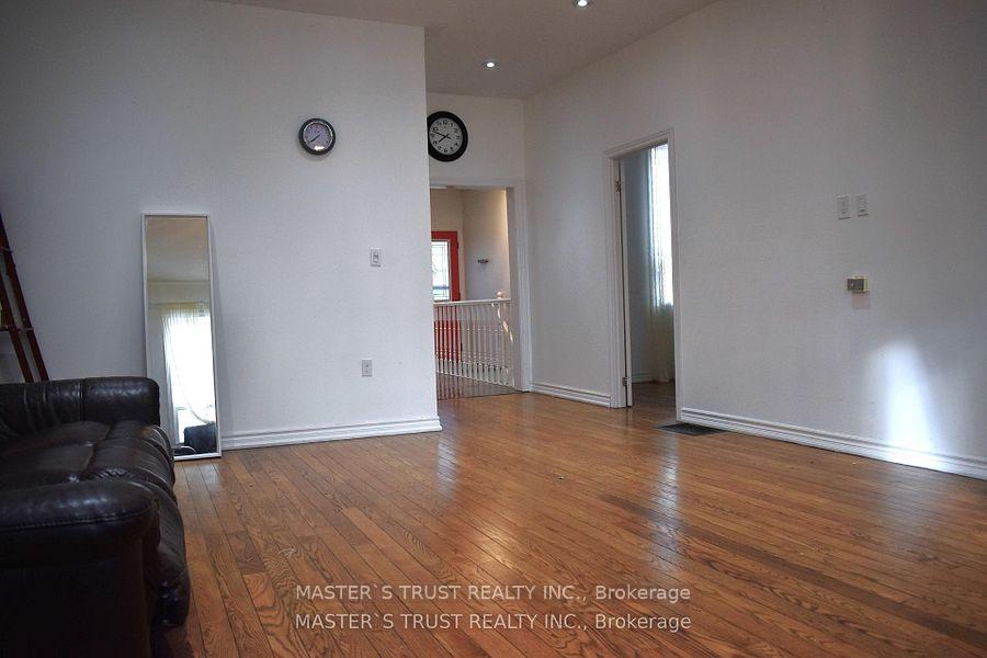 Photo 2 of 966 Dundas Street E, Toronto, South Riverdale — HOMEH