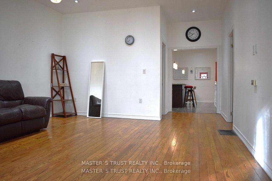 Photo 3 of 966 Dundas Street E, Toronto, South Riverdale — HOMEH