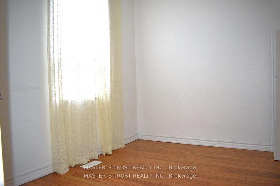 Photo 12 of 966 Dundas Street E, Toronto, South Riverdale — HOMEH