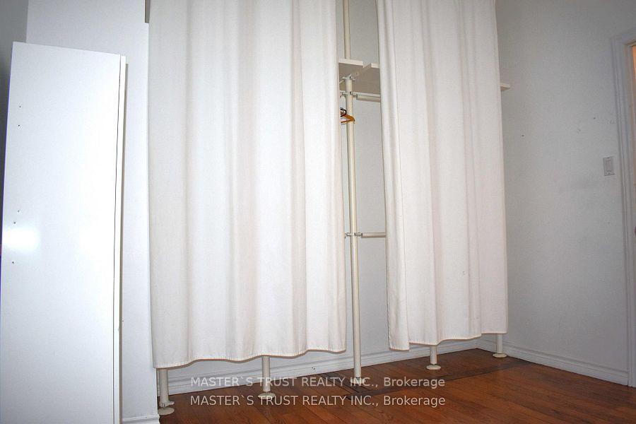 Photo 14 of 966 Dundas Street E, Toronto, South Riverdale — HOMEH