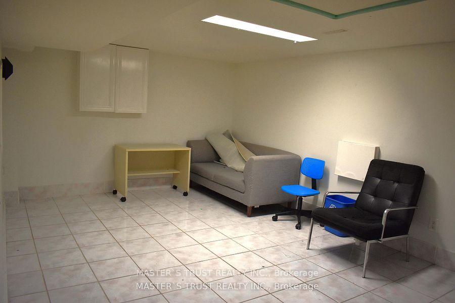 Photo 20 of 966 Dundas Street E, Toronto, South Riverdale — HOMEH