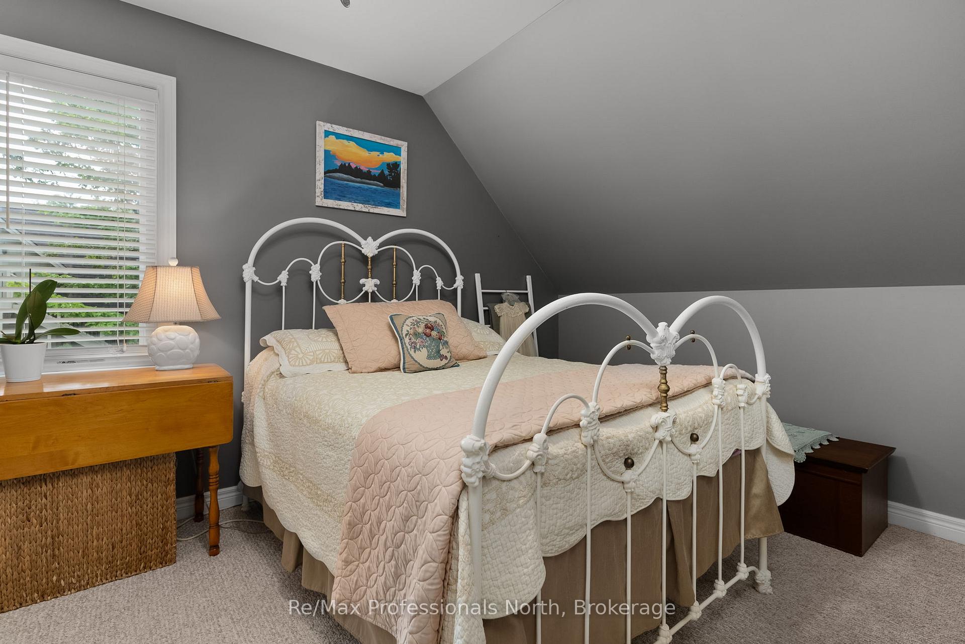 Photo 16 of 1005 Laidlaw Avenue, Gravenhurst, Morrison — HOMEH