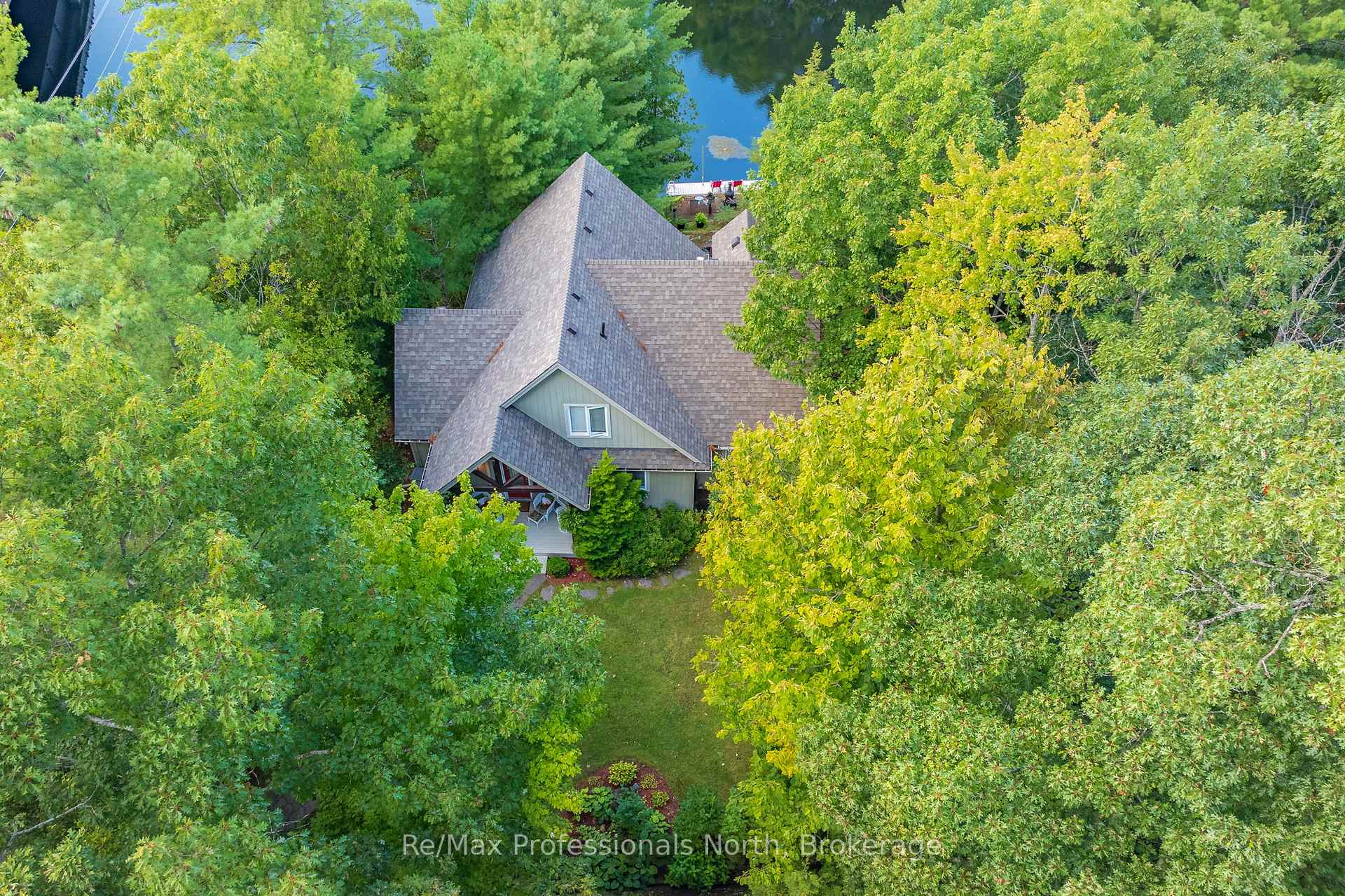 Photo 35 of 1005 Laidlaw Avenue, Gravenhurst, Morrison — HOMEH