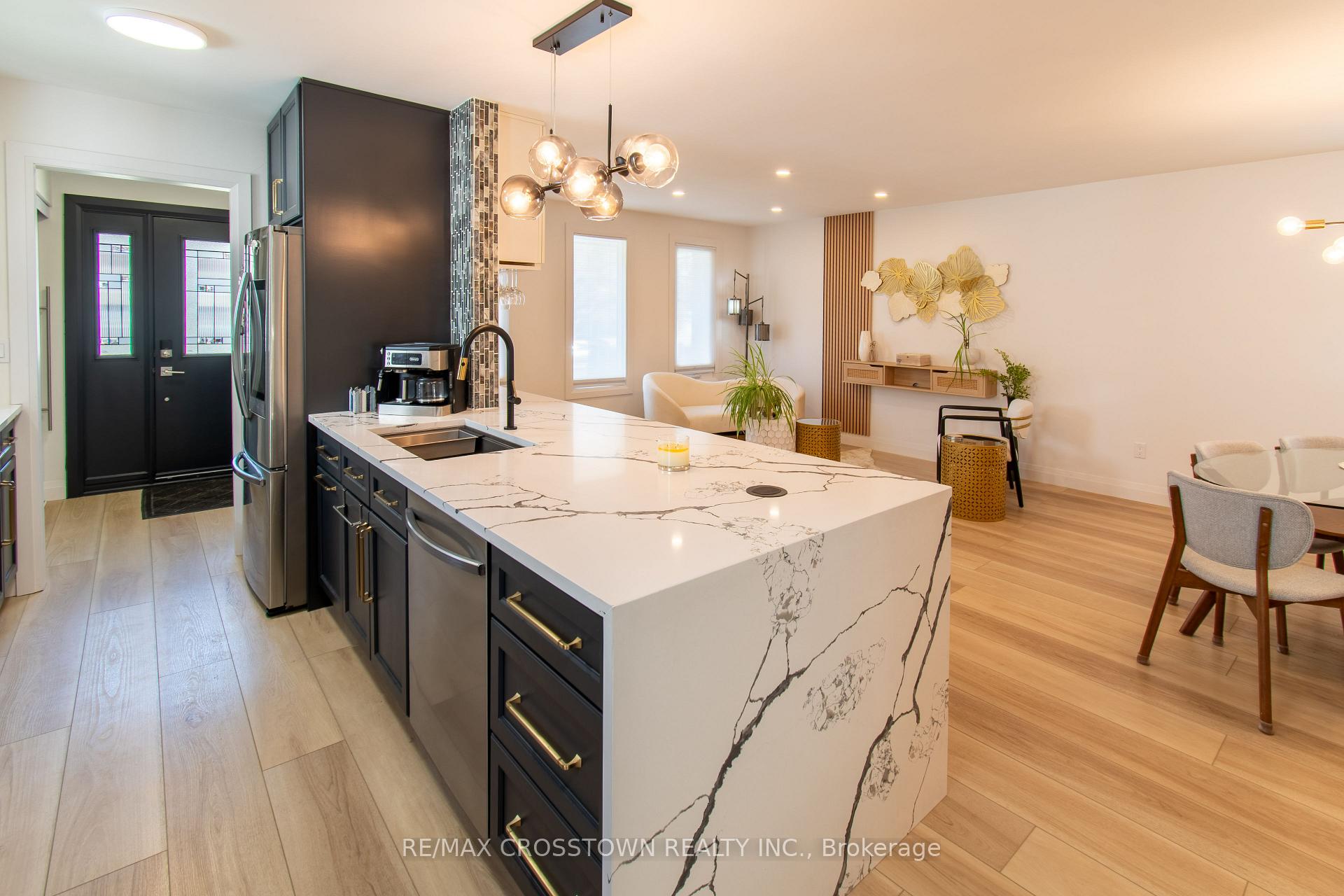 Photo 3 of 59 Lankin Boulevard, Orillia — HOMEH
