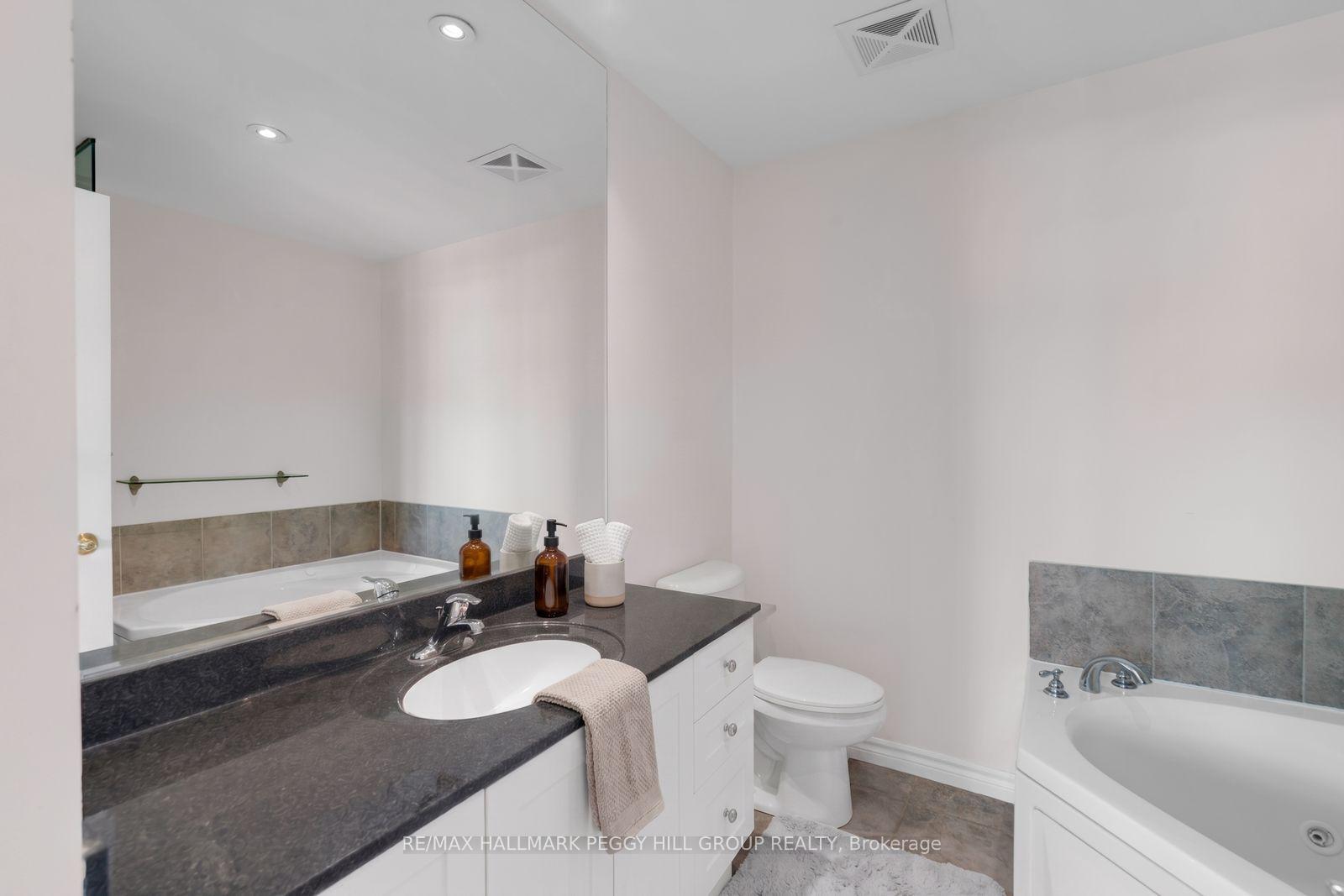Photo 8 of Unit 901, 6 Toronto Street, Barrie, City Centre — HOMEH
