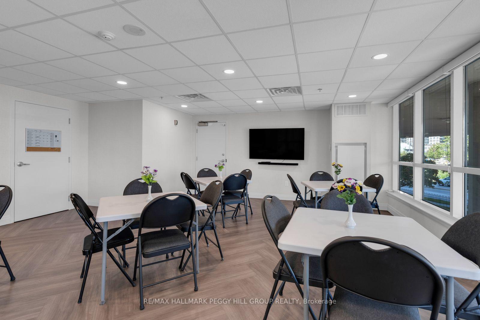 Photo 15 of Unit 901, 6 Toronto Street, Barrie, City Centre — HOMEH