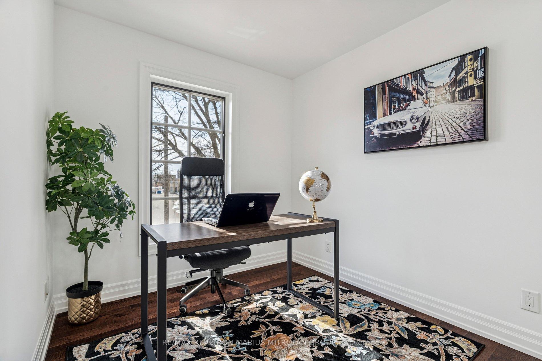 Photo 24 of 7 Rollins Place, Etobicoke, Islington-City Centre West — HOMEH