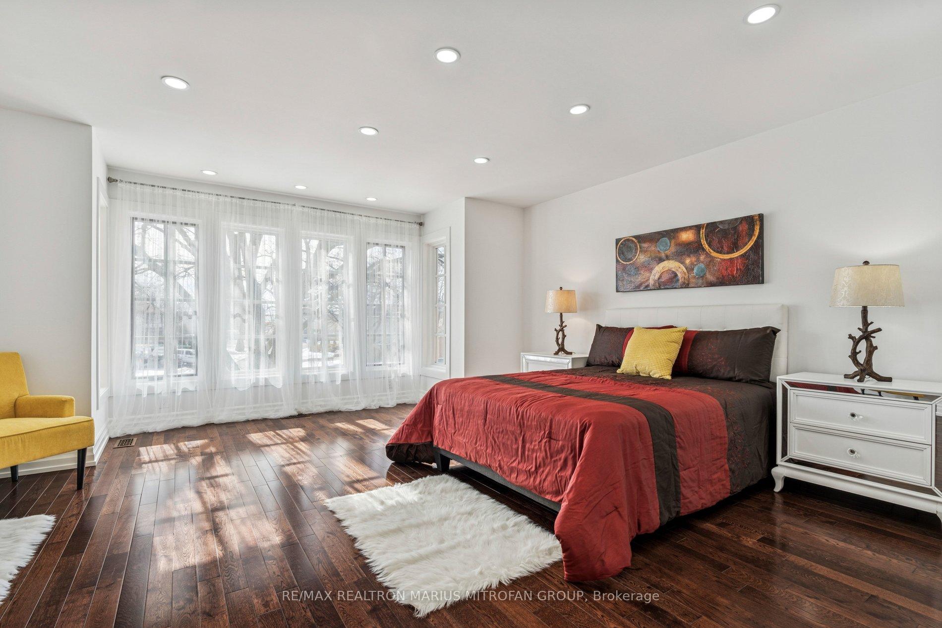 Photo 29 of 7 Rollins Place, Etobicoke, Islington-City Centre West — HOMEH