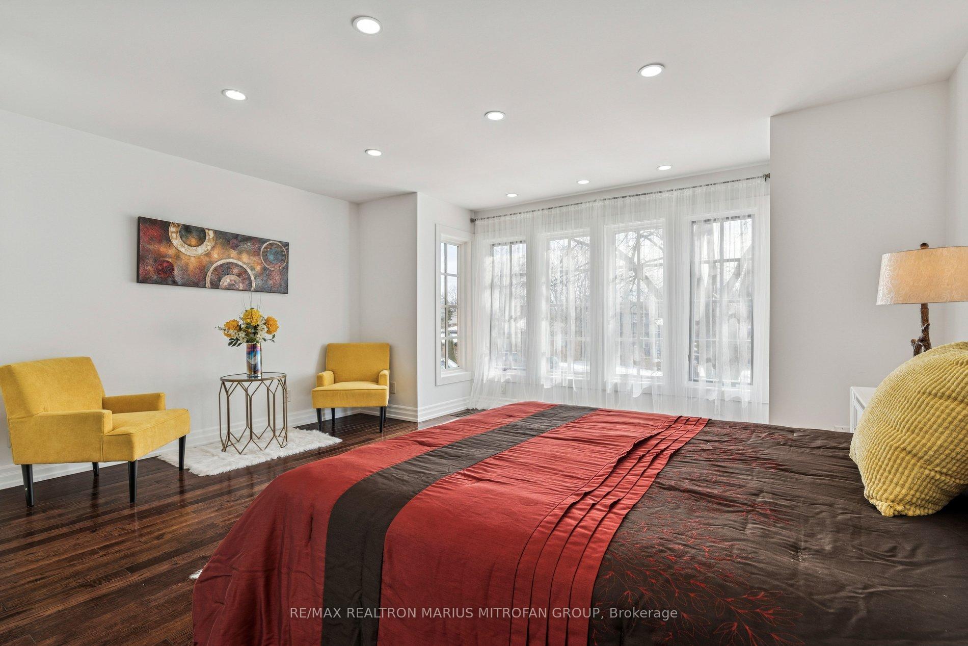 Photo 30 of 7 Rollins Place, Etobicoke, Islington-City Centre West — HOMEH