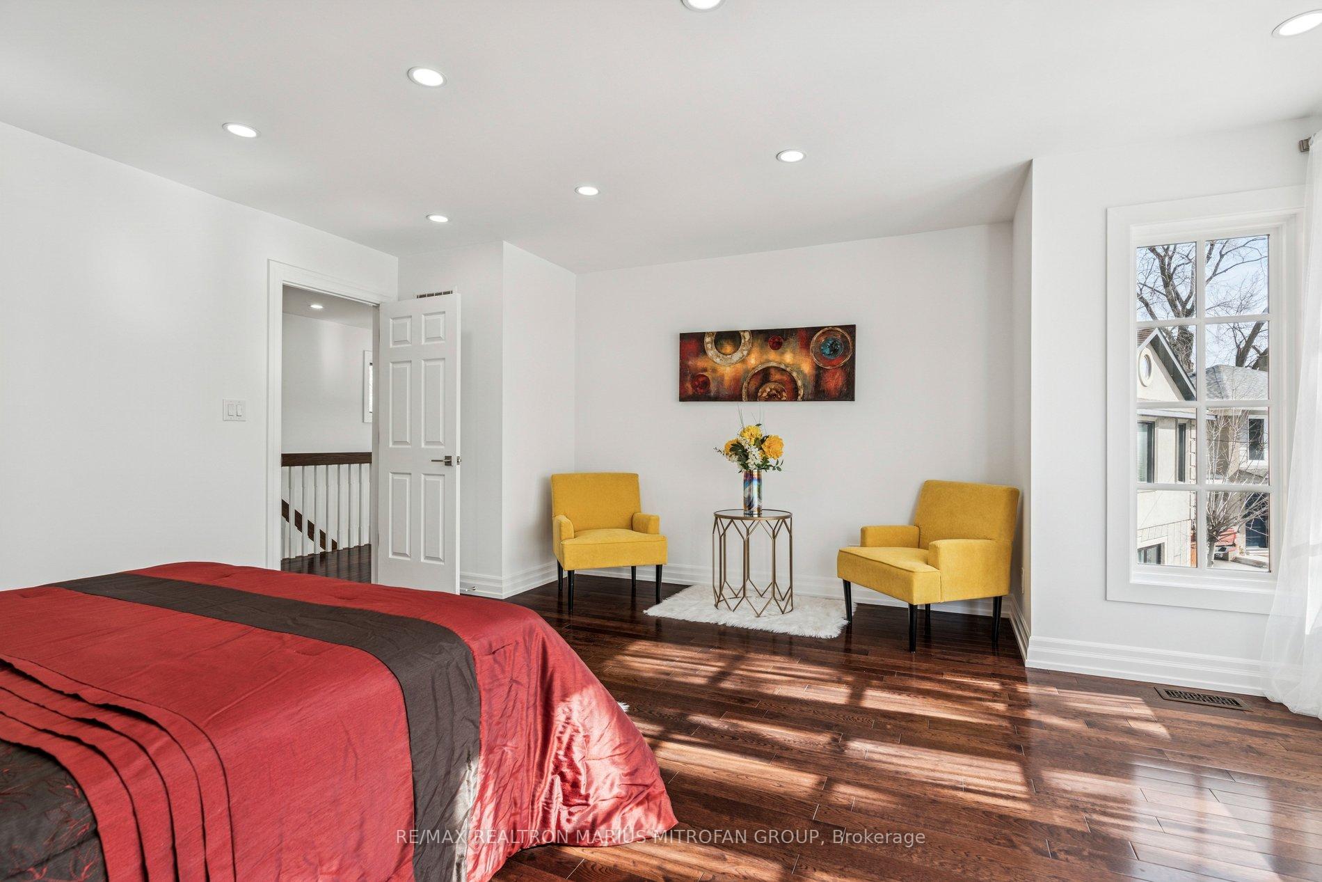 Photo 31 of 7 Rollins Place, Etobicoke, Islington-City Centre West — HOMEH