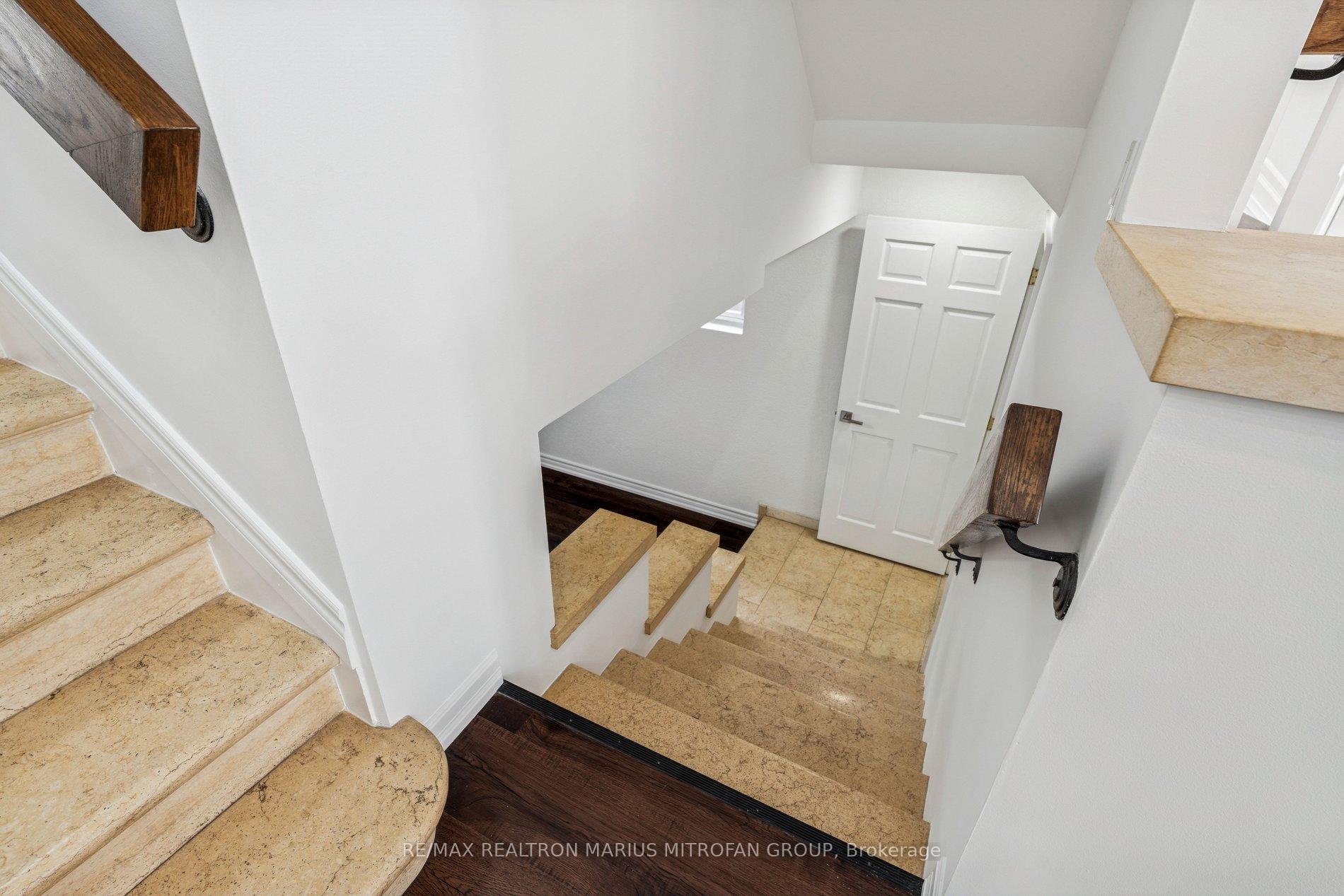 Photo 35 of 7 Rollins Place, Etobicoke, Islington-City Centre West — HOMEH