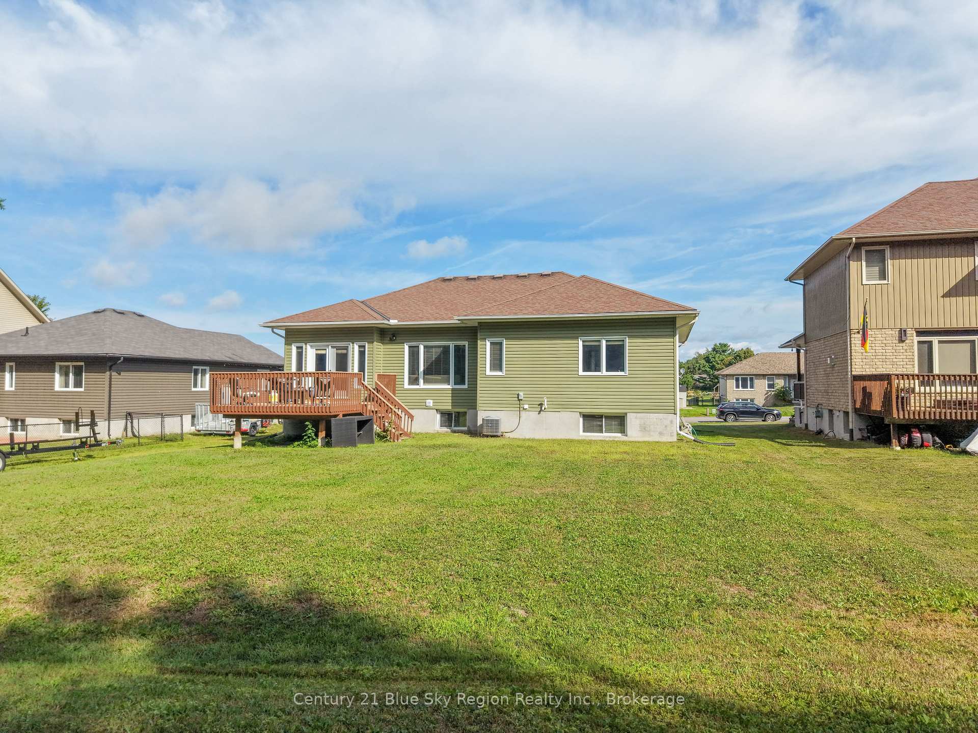 Photo 2 of 24 Osprey Crescent, Callander — HOMEH