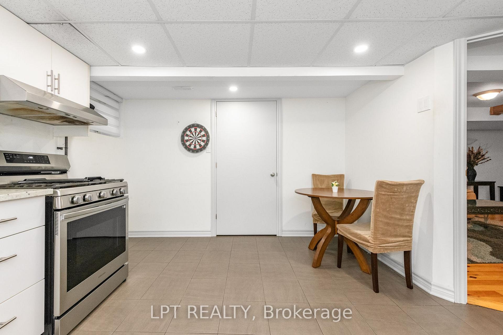Photo 15 of Unit 999, 999 Cavan Street, Ottawa, Carlington — HOMEH