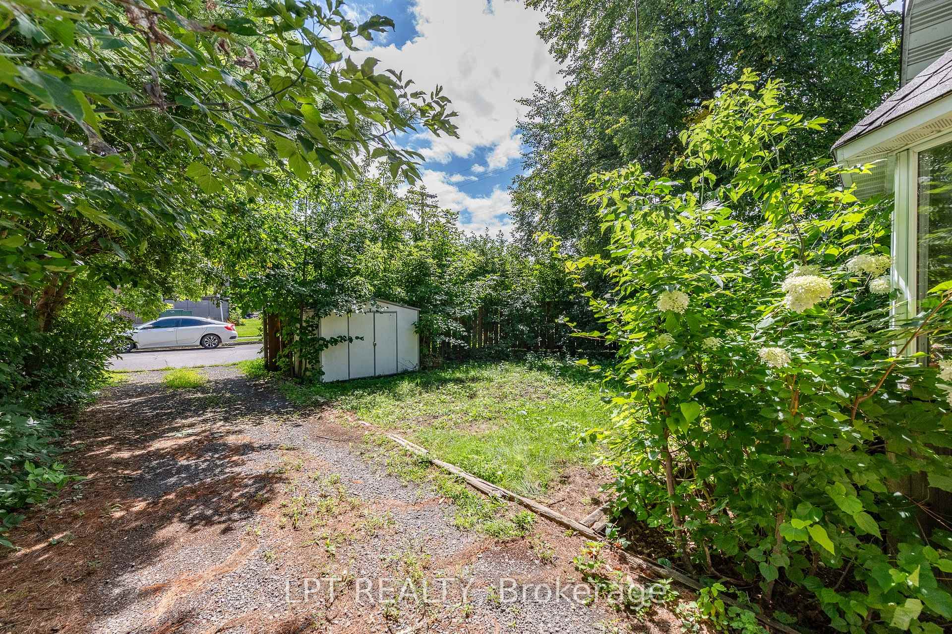 Photo 20 of Unit 999, 999 Cavan Street, Ottawa, Carlington — HOMEH