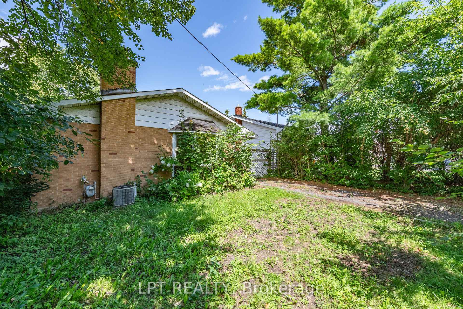 Photo 23 of Unit 999, 999 Cavan Street, Ottawa, Carlington — HOMEH