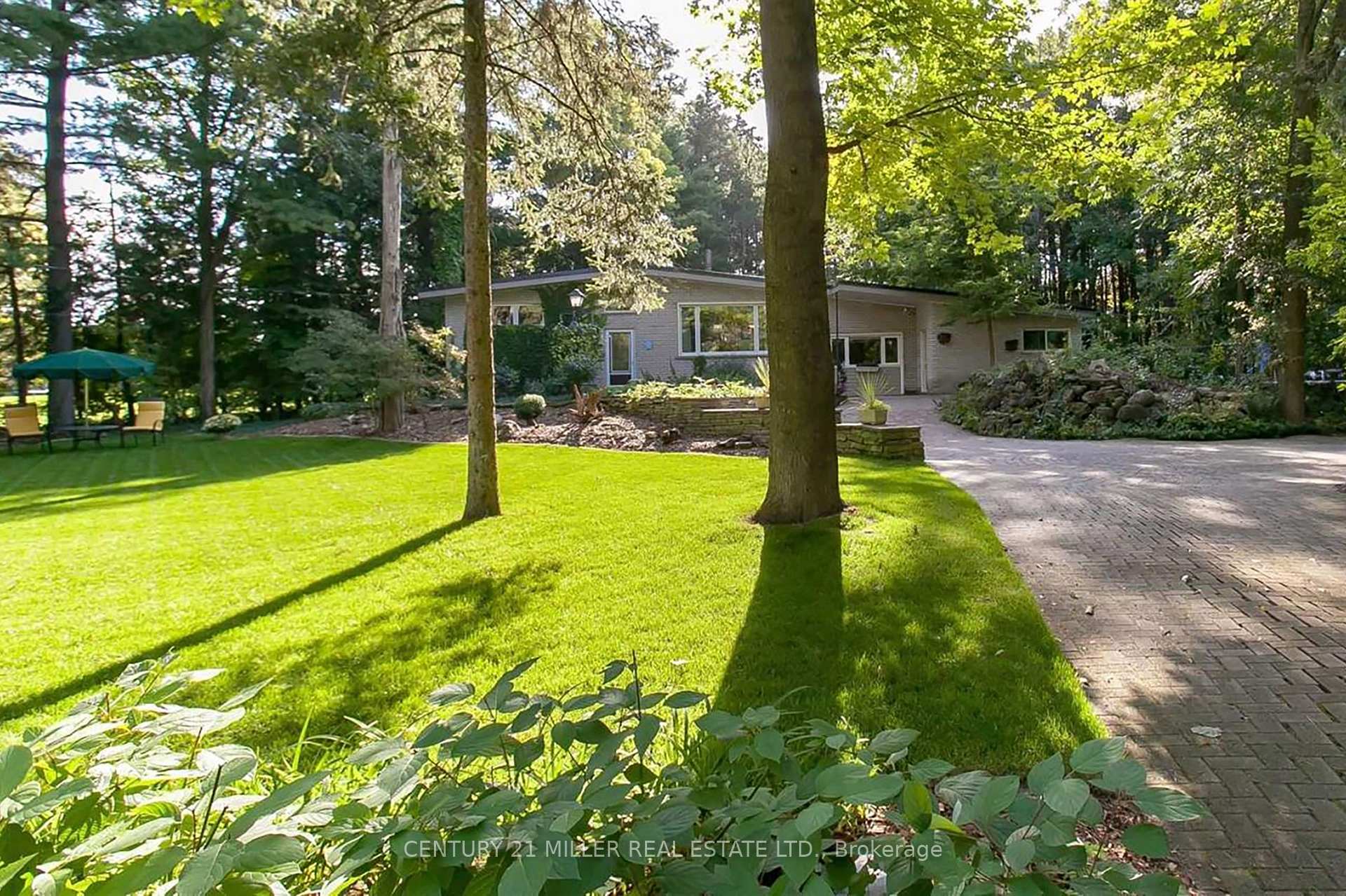 Photo 5 of 2602 No 2 Side Road, Burlington, Rural Burlington — HOMEH
