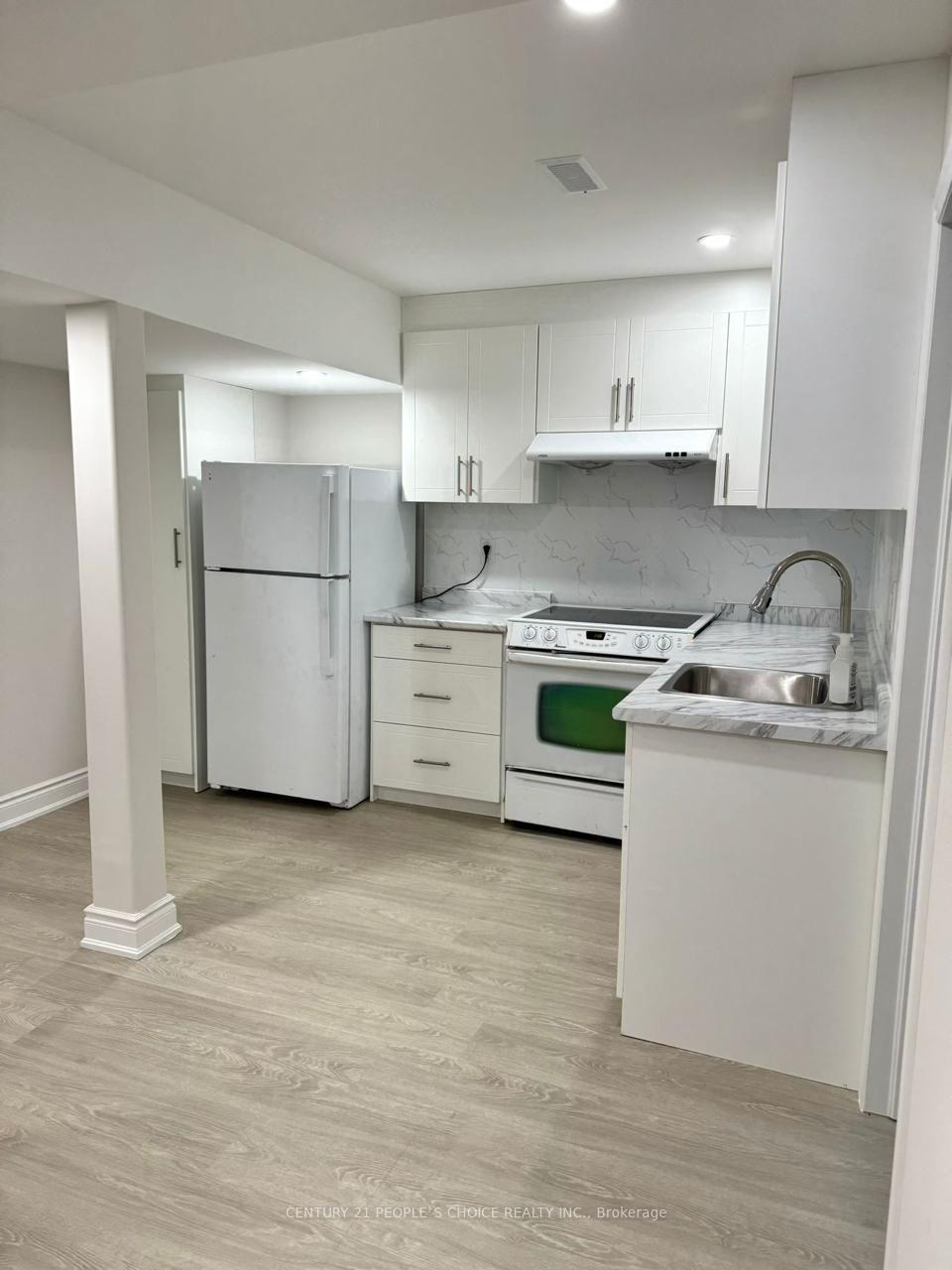 Photo 10 of Unit Bsmt, 7 Humberstone Crescent, Brampton, Northwest Brampton — HOMEH