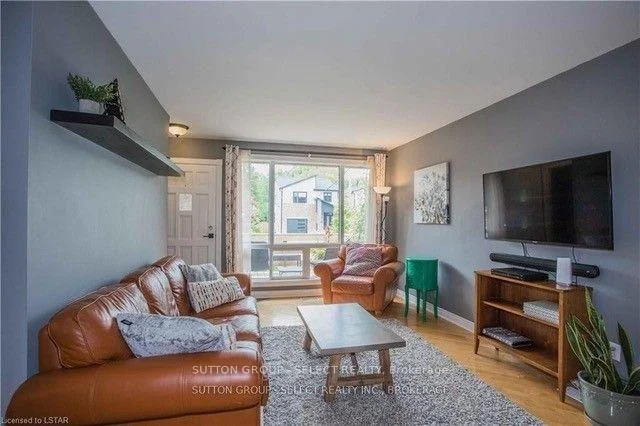 Photo 11 of 566 Chester Street, London, South G — HOMEH