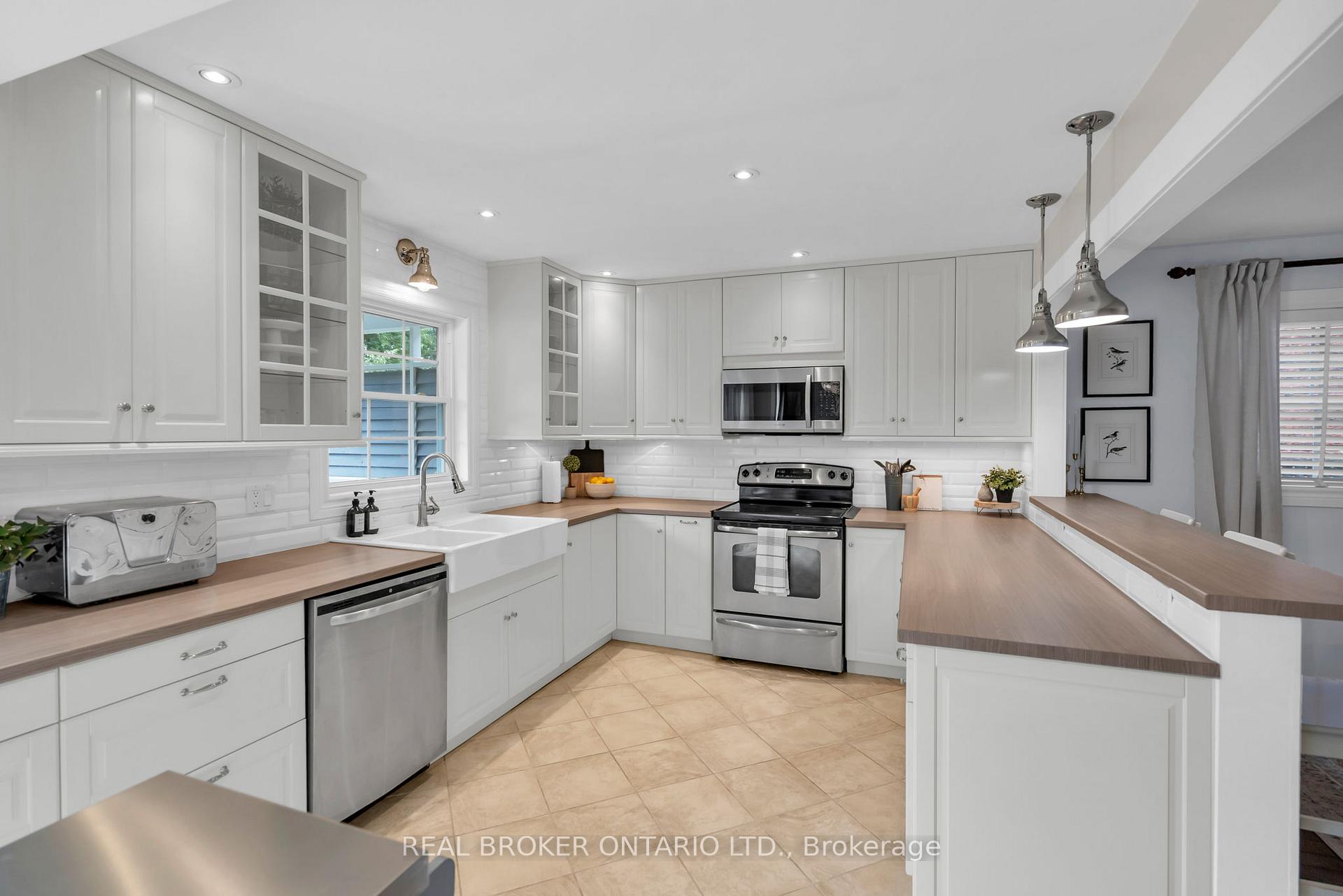 Photo 12 of 5 Amberview Drive, Georgina, Keswick South — HOMEH