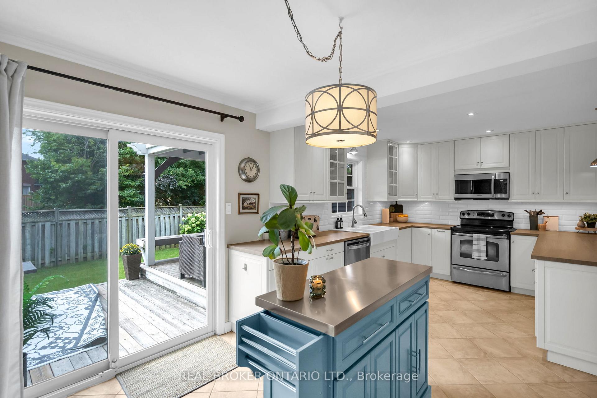Photo 14 of 5 Amberview Drive, Georgina, Keswick South — HOMEH