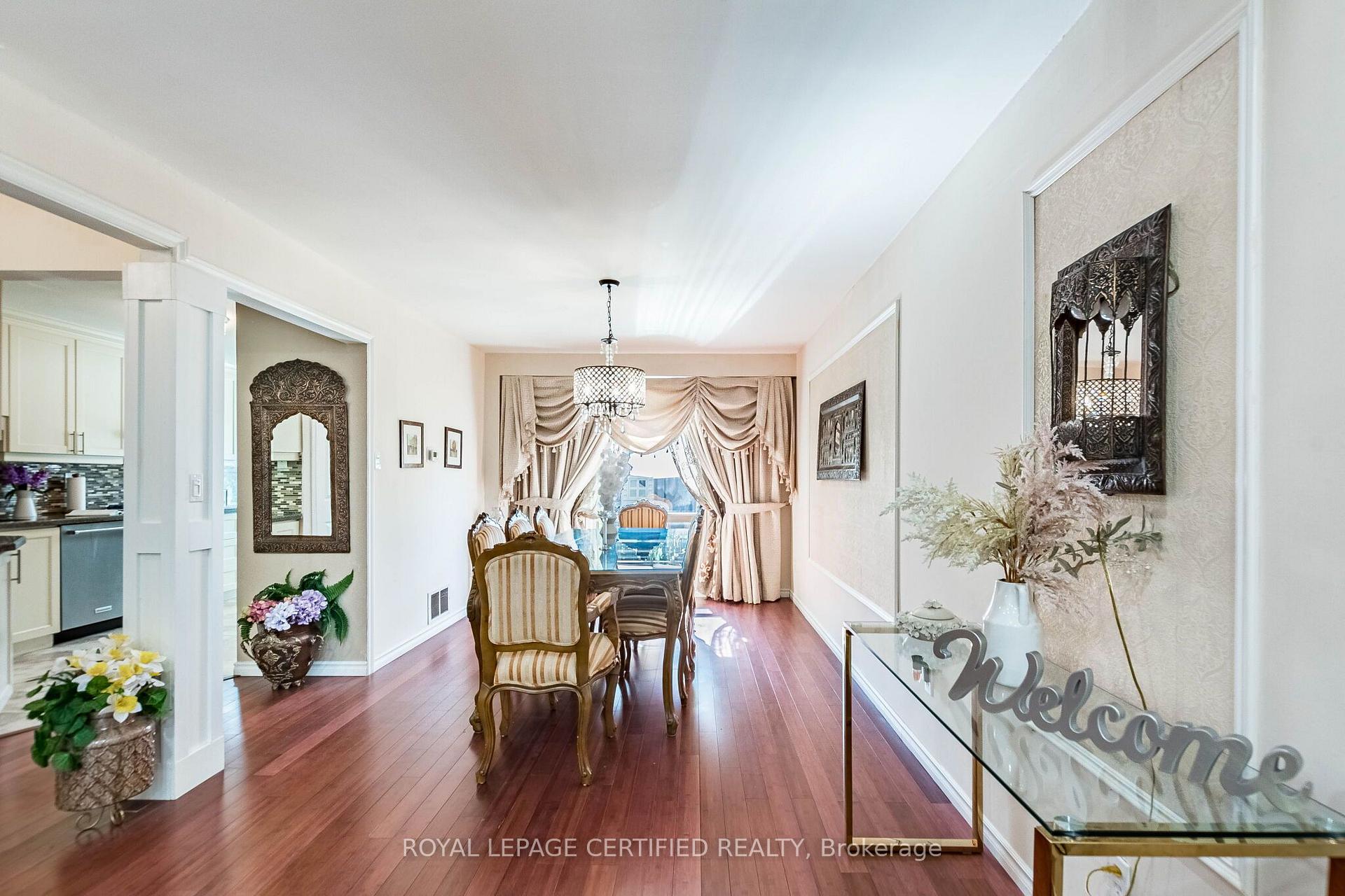 Photo 6 of 251 Elgin Drive, Brampton, Fletcher's West — HOMEH