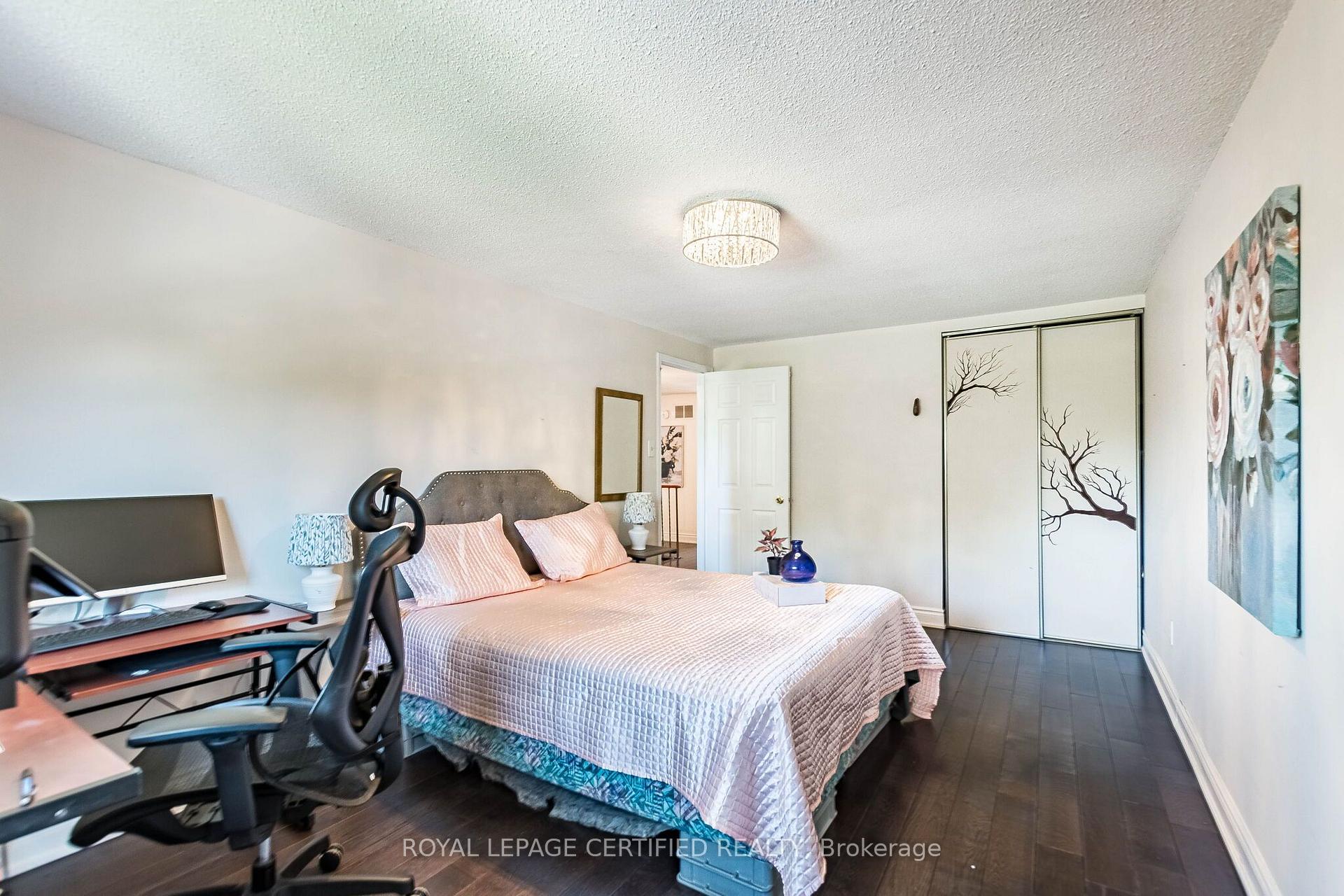 Photo 26 of 251 Elgin Drive, Brampton, Fletcher's West — HOMEH
