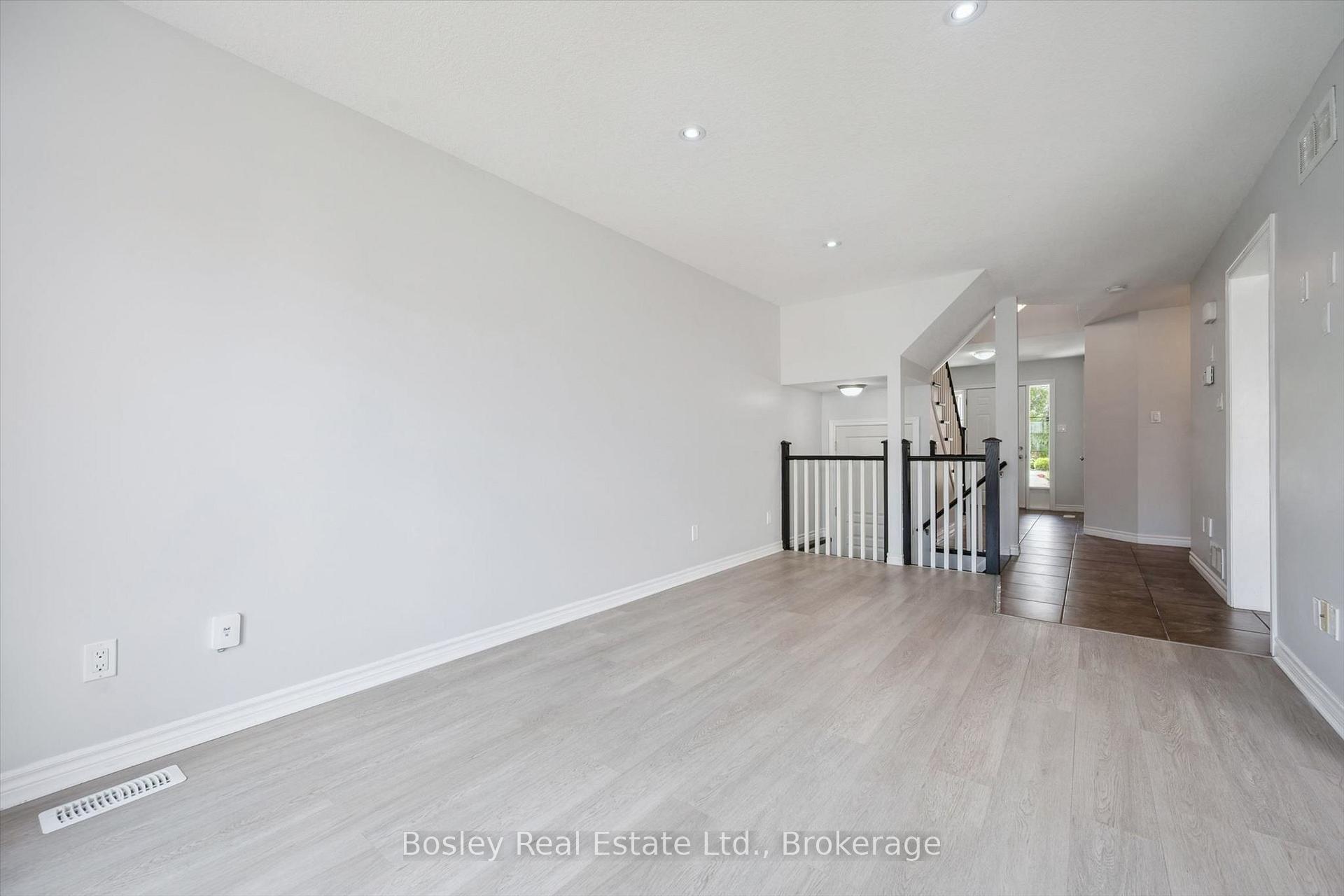 Photo 13 of 4 Pearson Street, Guelph, Pineridge/Westminster Woods — HOMEH
