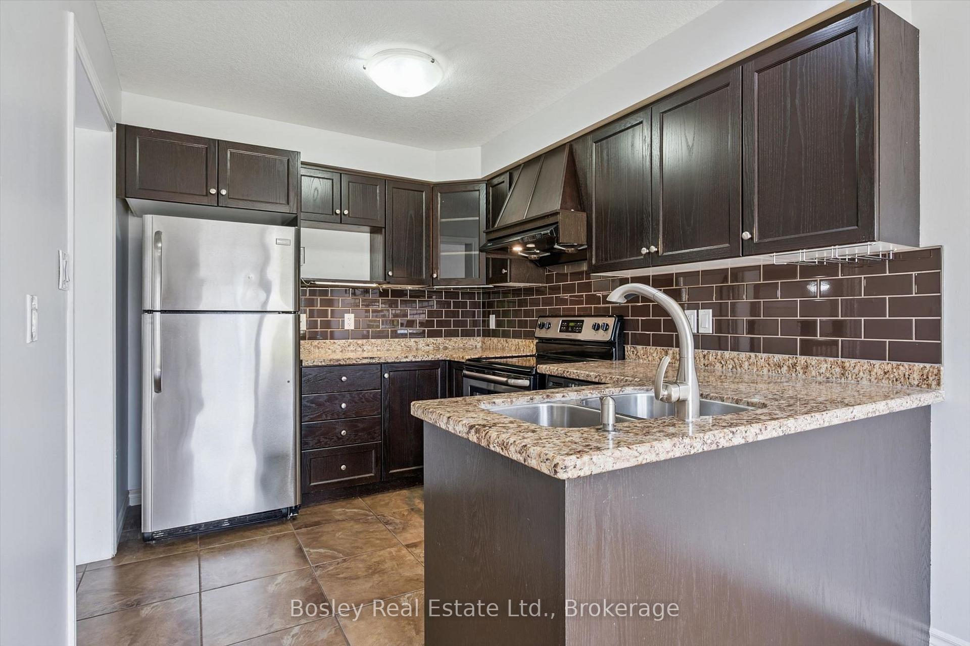 Photo 15 of 4 Pearson Street, Guelph, Pineridge/Westminster Woods — HOMEH