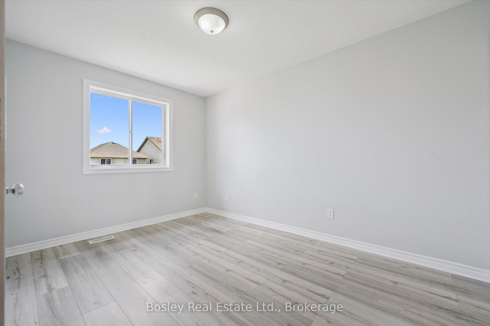 Photo 30 of 4 Pearson Street, Guelph, Pineridge/Westminster Woods — HOMEH