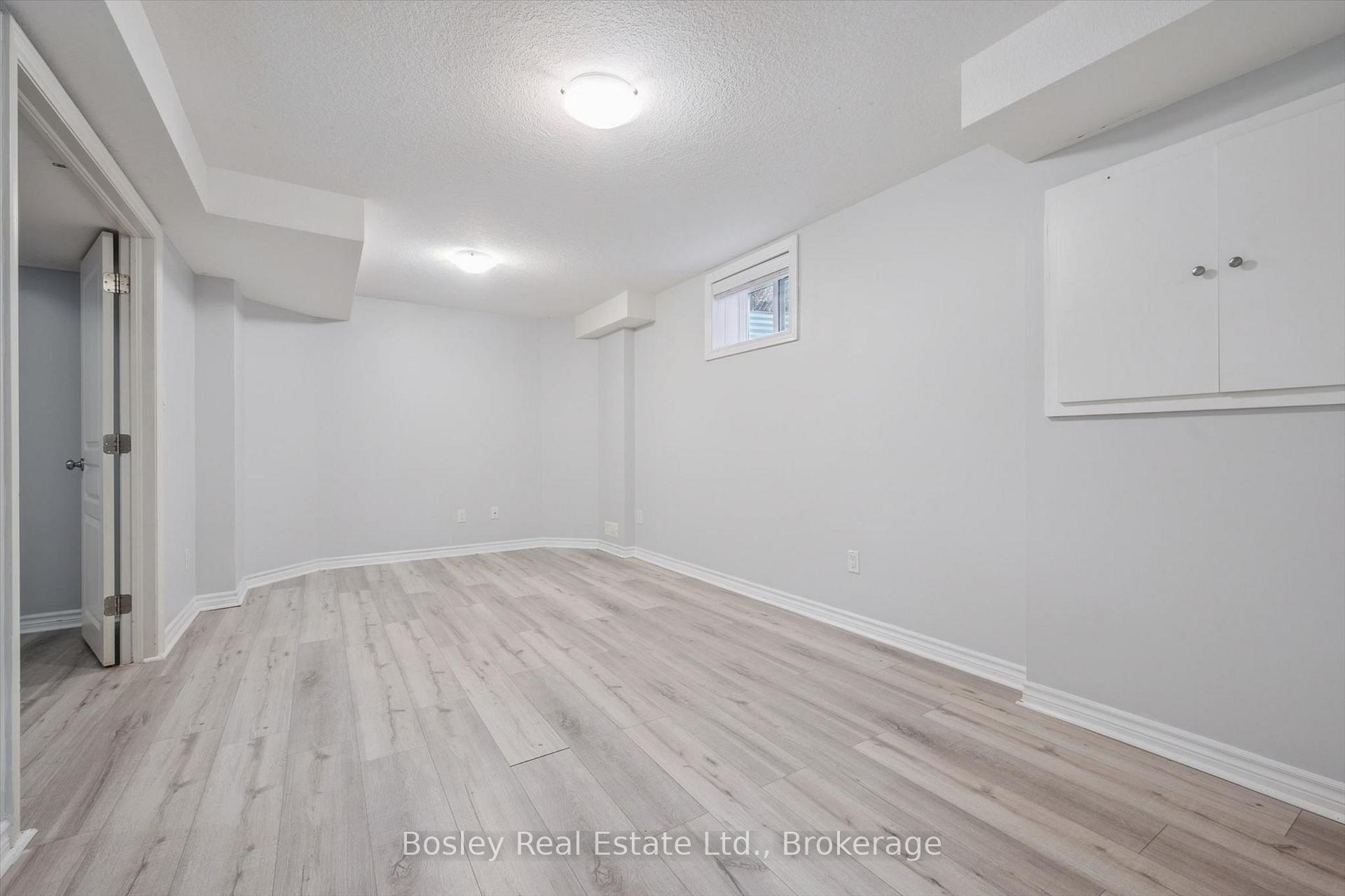 Photo 34 of 4 Pearson Street, Guelph, Pineridge/Westminster Woods — HOMEH