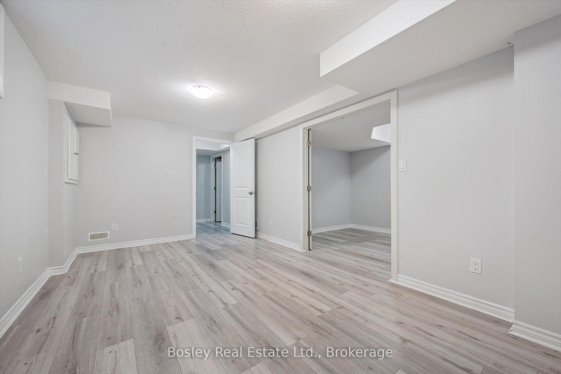 Photo 37 of 4 Pearson Street, Guelph, Pineridge/Westminster Woods — HOMEH