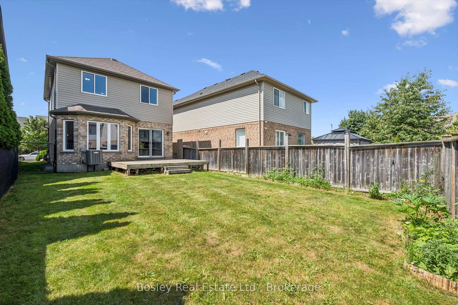Photo 42 of 4 Pearson Street, Guelph, Pineridge/Westminster Woods — HOMEH