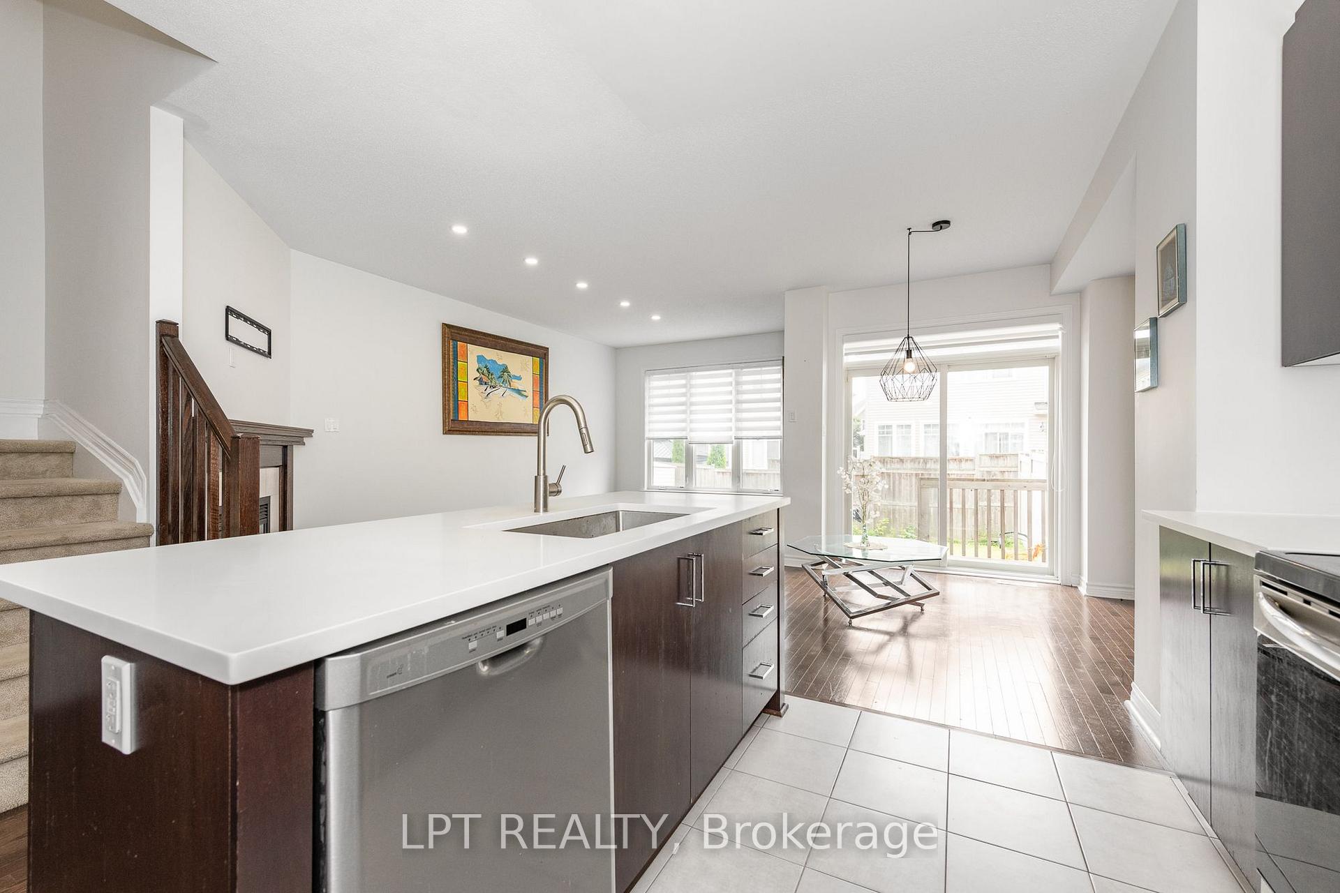 Photo 3 of 181 Manorwood Crescent, Ottawa, Blossom Park/Kemp Park/Findlay Creek — HOMEH