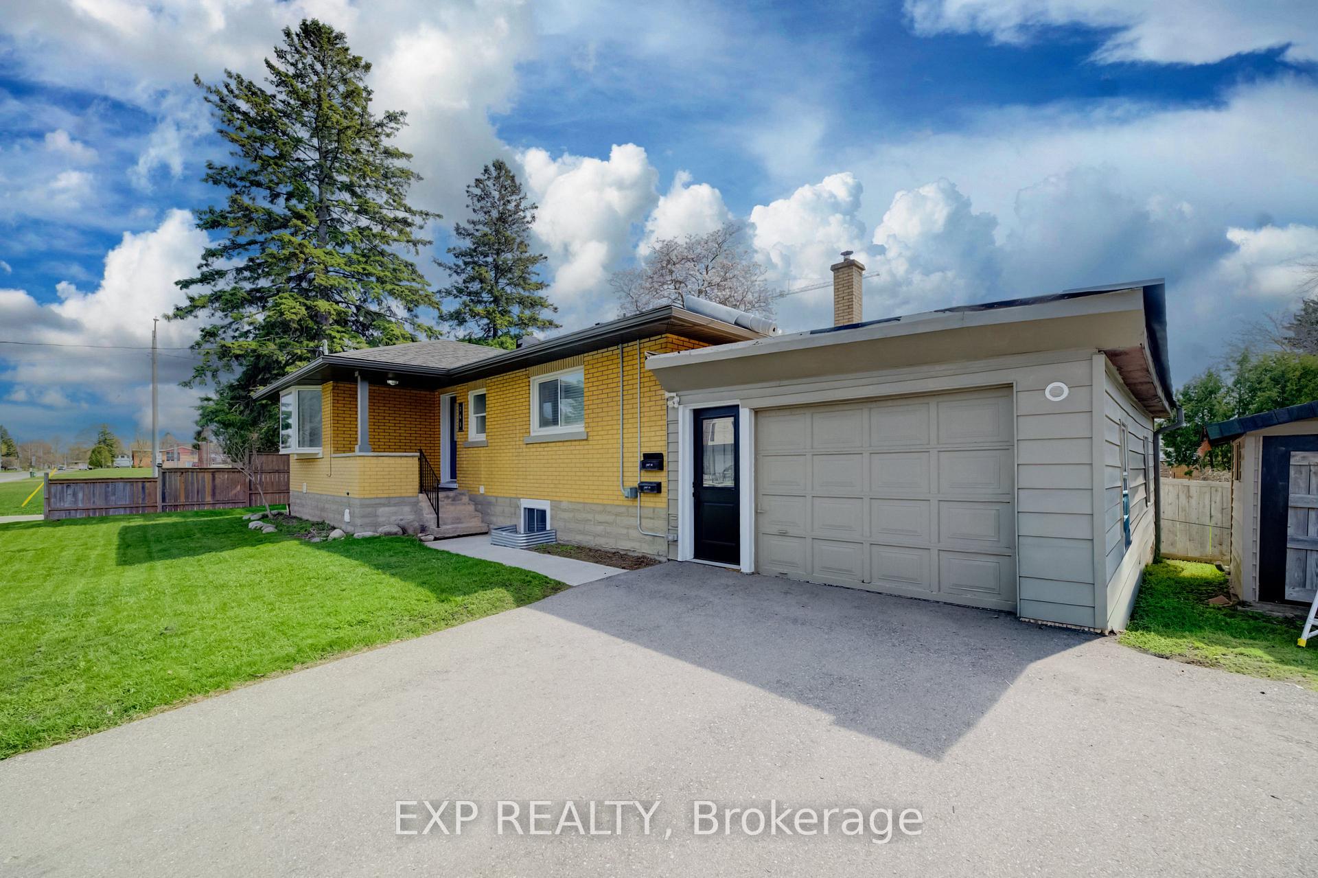 Photo 3 of 361 Prospect Avenue, Kitchener, Stanley Park — HOMEH