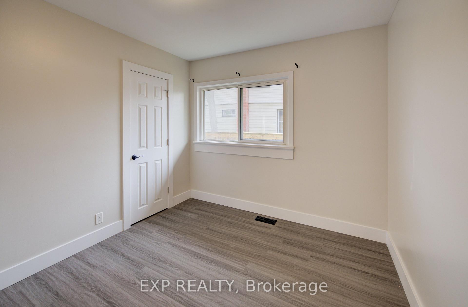 Photo 19 of 361 Prospect Avenue, Kitchener, Stanley Park — HOMEH
