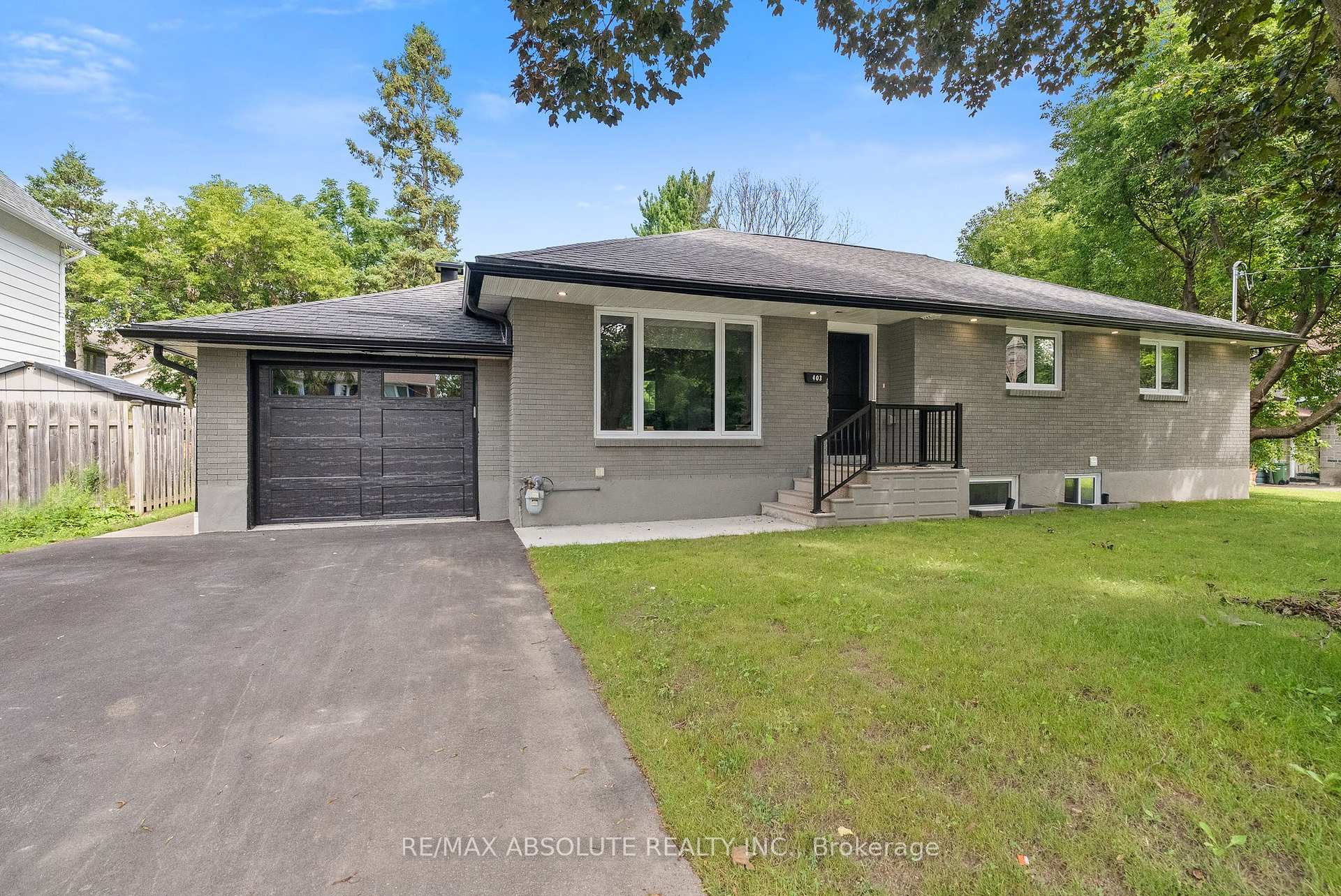 Photo 1 of Unit Unit B (basement), 403 Pleasant Park Road, Ottawa, Alta Vista/Faircrest Heights — HOMEH