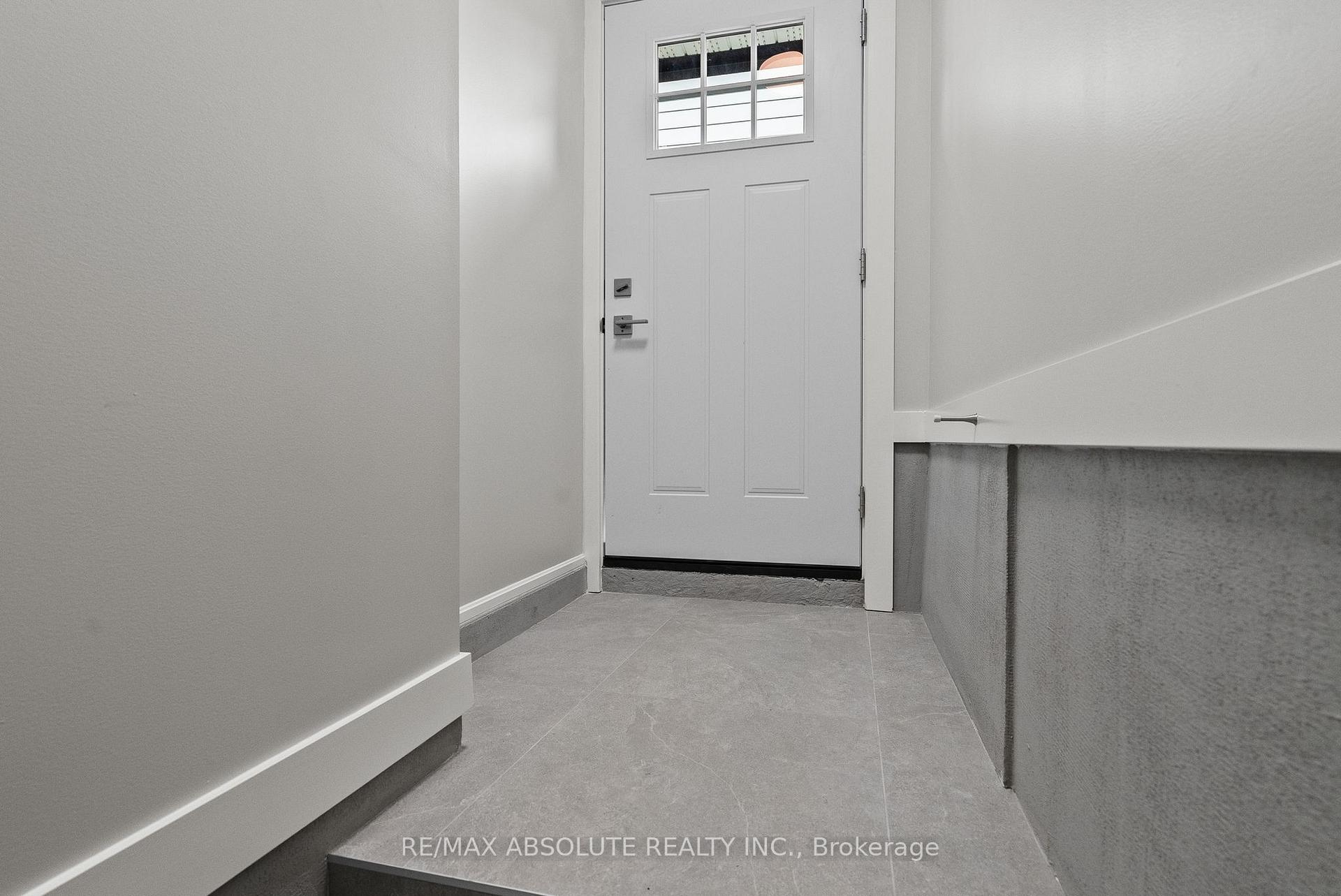 Photo 8 of Unit Unit B (basement), 403 Pleasant Park Road, Ottawa, Alta Vista/Faircrest Heights — HOMEH