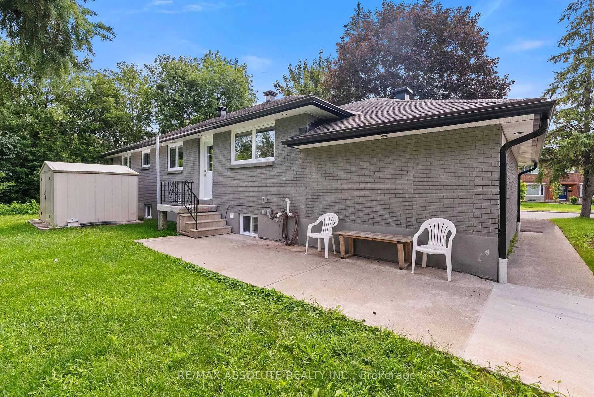 Photo 3 of Unit Unit B (basement), 403 Pleasant Park Road, Ottawa, Alta Vista/Faircrest Heights — HOMEH