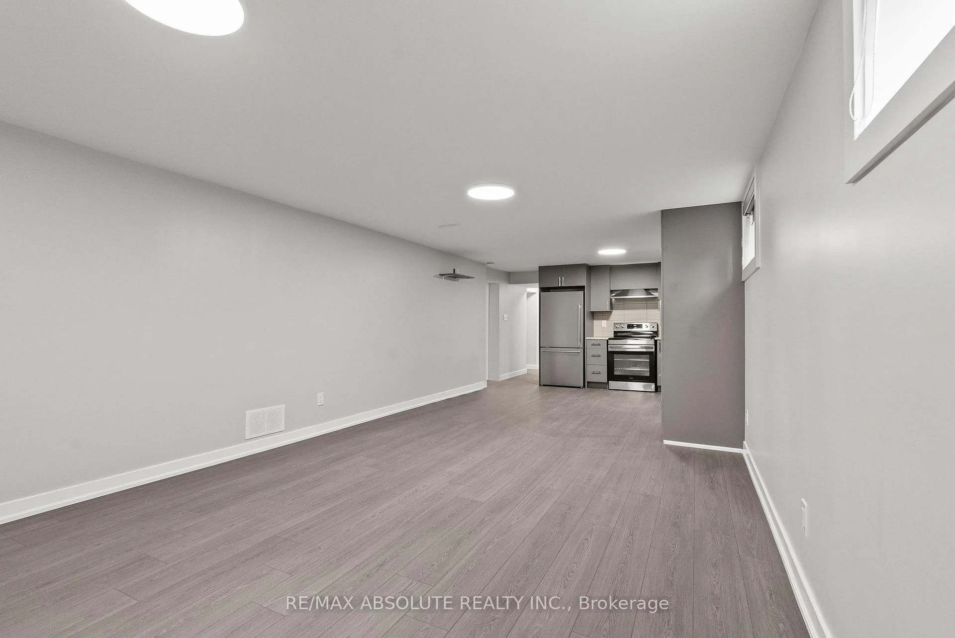 Photo 20 of Unit Unit B (basement), 403 Pleasant Park Road, Ottawa, Alta Vista/Faircrest Heights — HOMEH