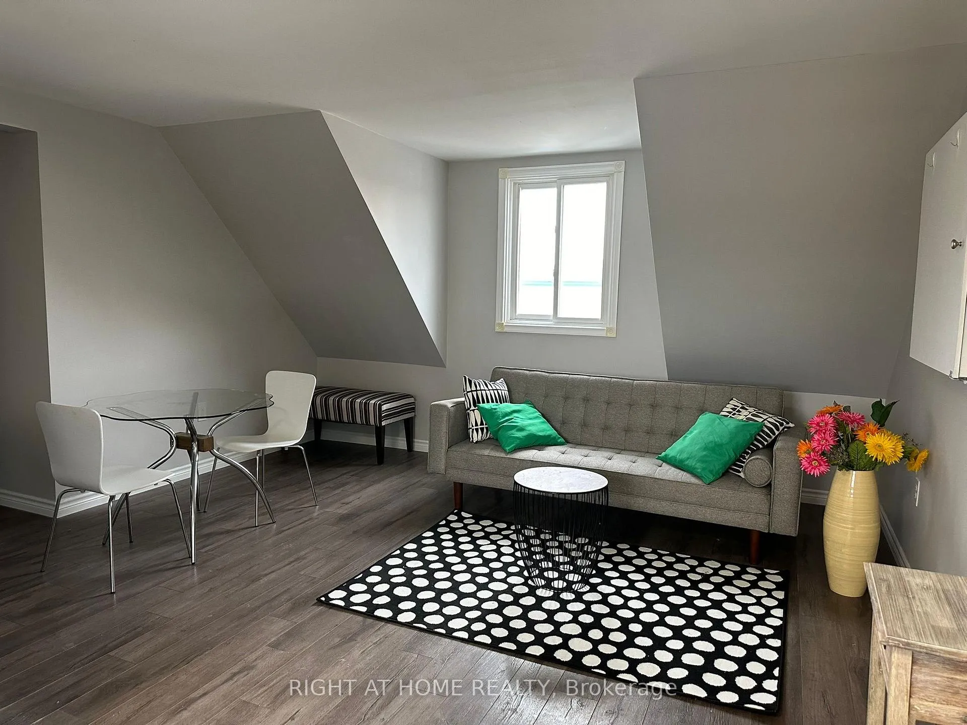 Photo 1 of Unit #3, 113 John Street, Barrie, Sanford — HOMEH