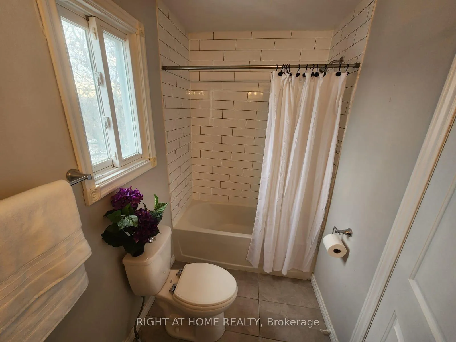 Photo 13 of Unit #3, 113 John Street, Barrie, Sanford — HOMEH