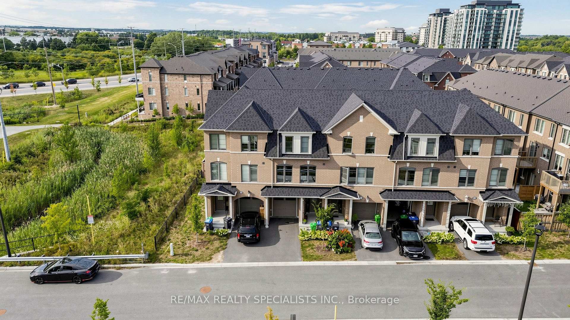 Photo 2 of 14 Bretlon Street, Brampton, Goreway Drive Corridor — HOMEH