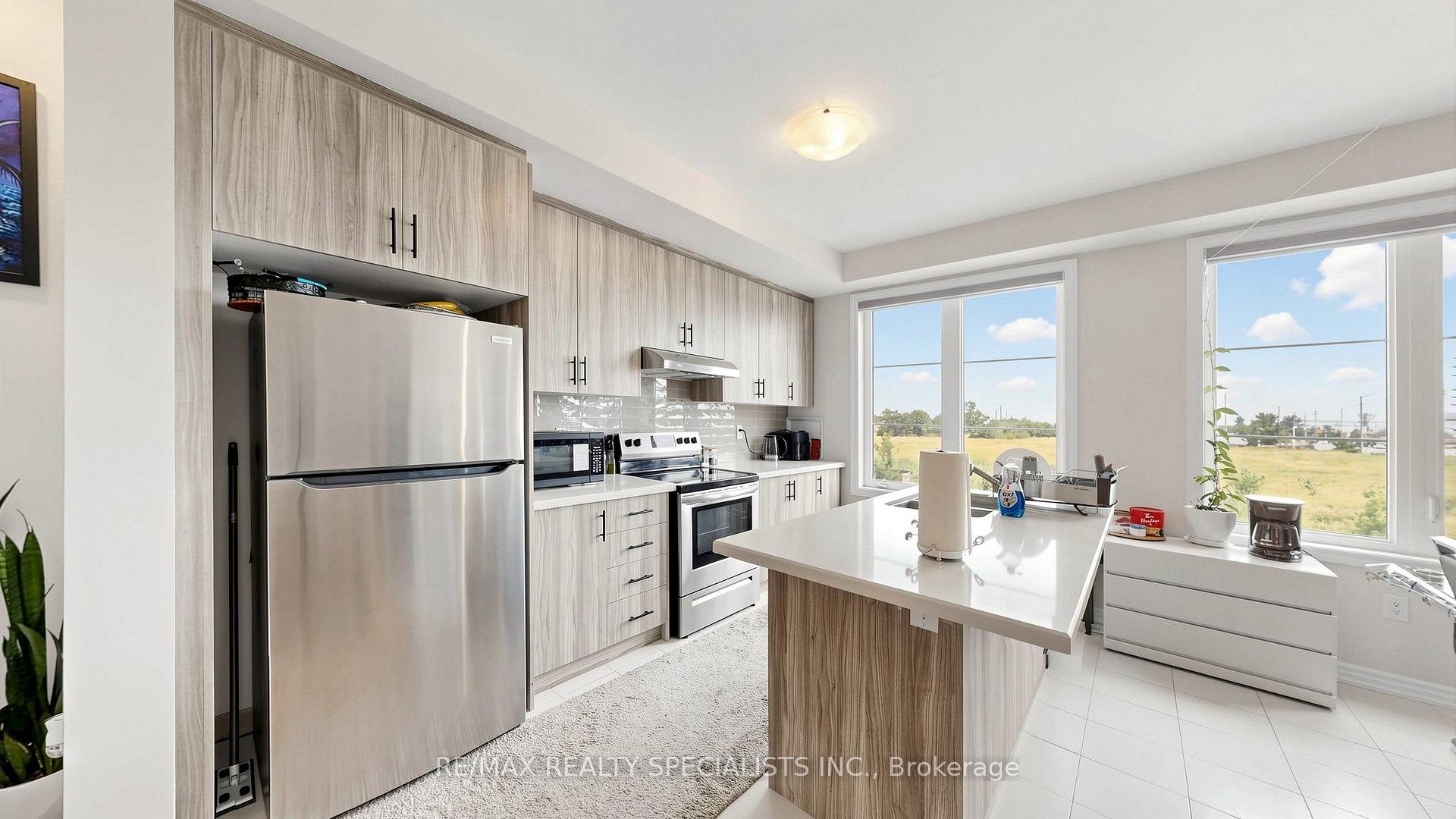 Photo 15 of 14 Bretlon Street, Brampton, Goreway Drive Corridor — HOMEH