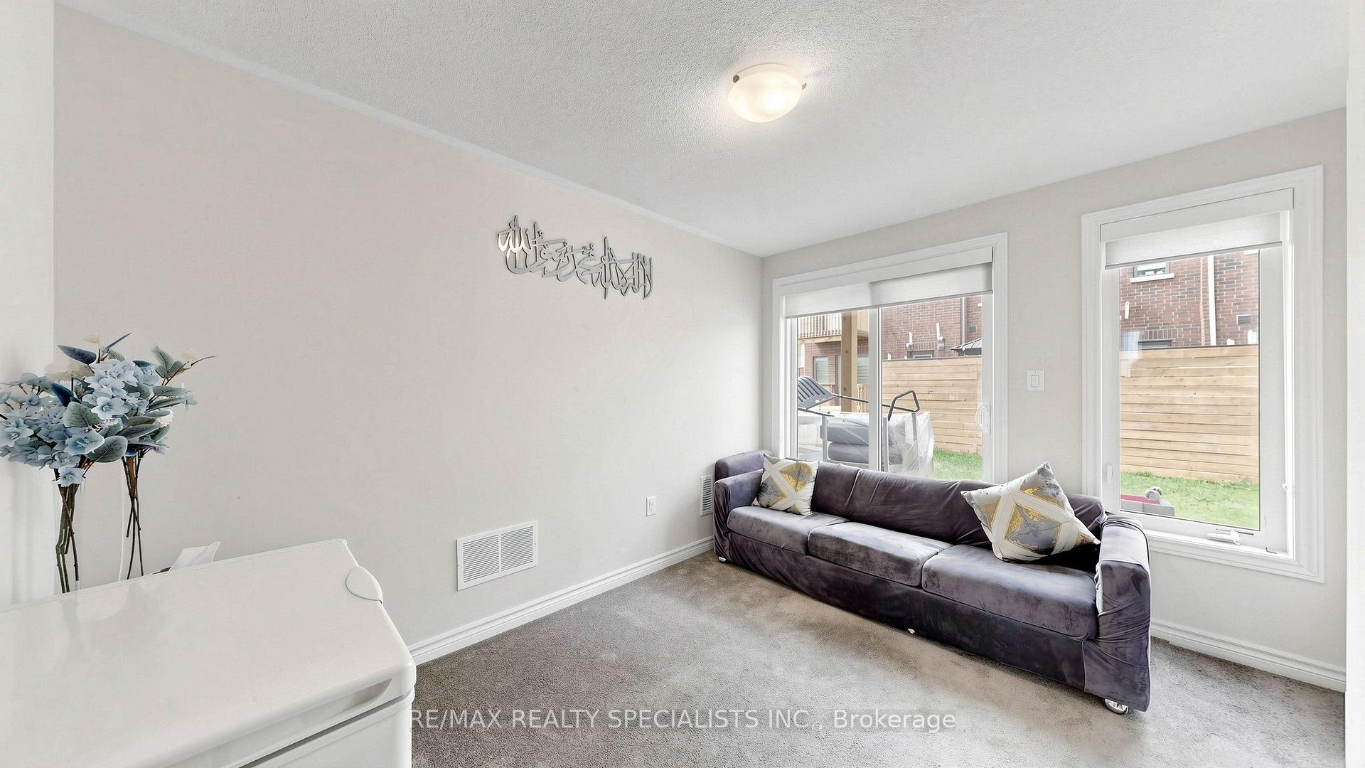 Photo 21 of 14 Bretlon Street, Brampton, Goreway Drive Corridor — HOMEH