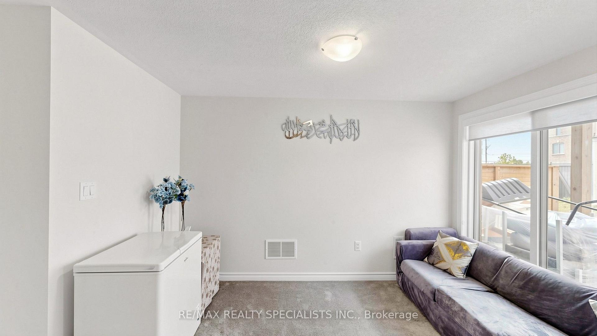 Photo 22 of 14 Bretlon Street, Brampton, Goreway Drive Corridor — HOMEH