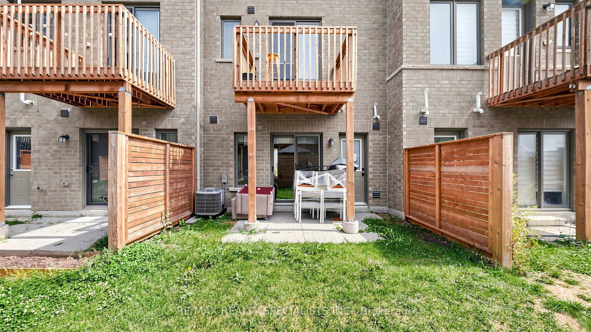 Photo 36 of 14 Bretlon Street, Brampton, Goreway Drive Corridor — HOMEH
