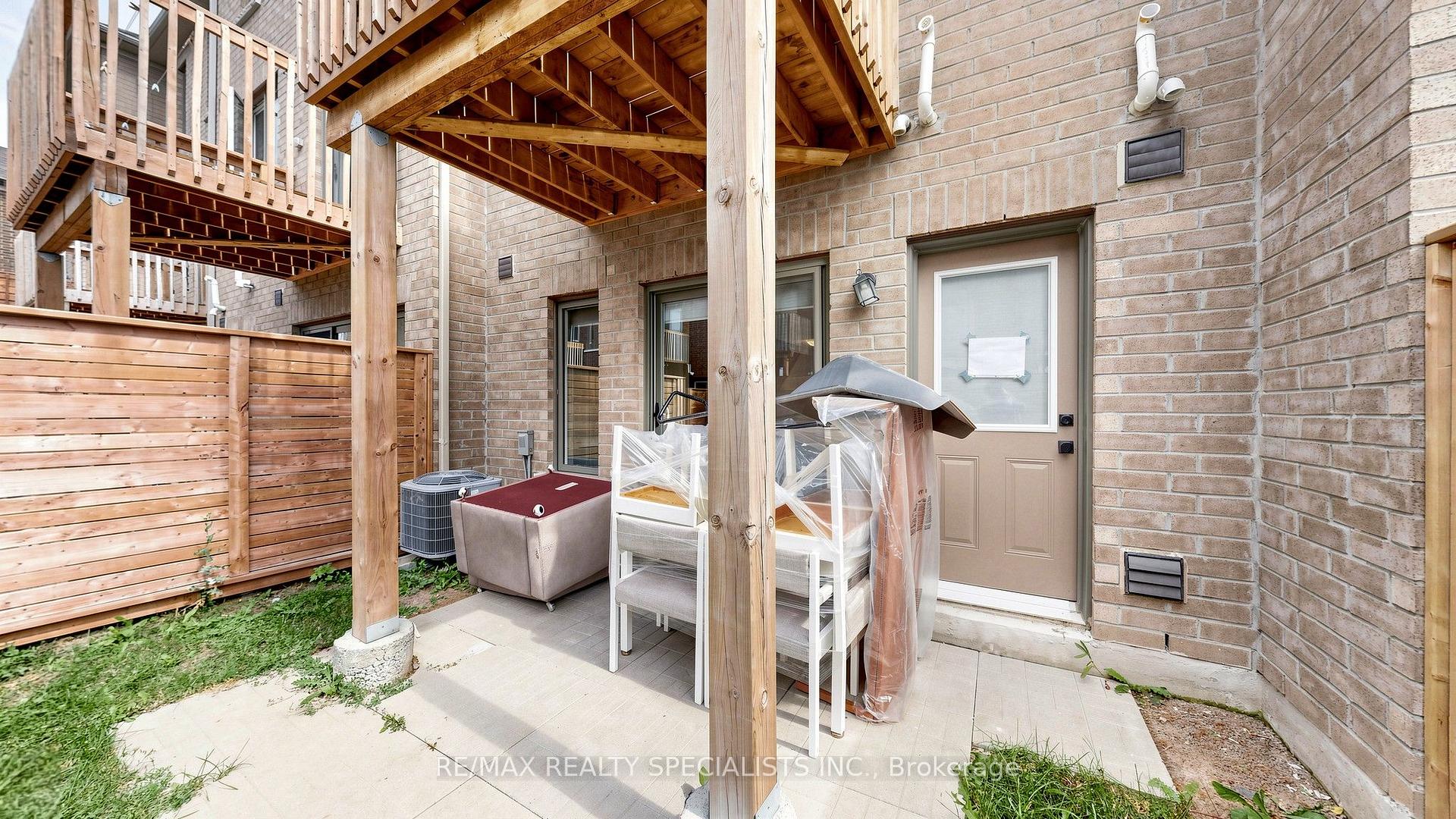 Photo 37 of 14 Bretlon Street, Brampton, Goreway Drive Corridor — HOMEH