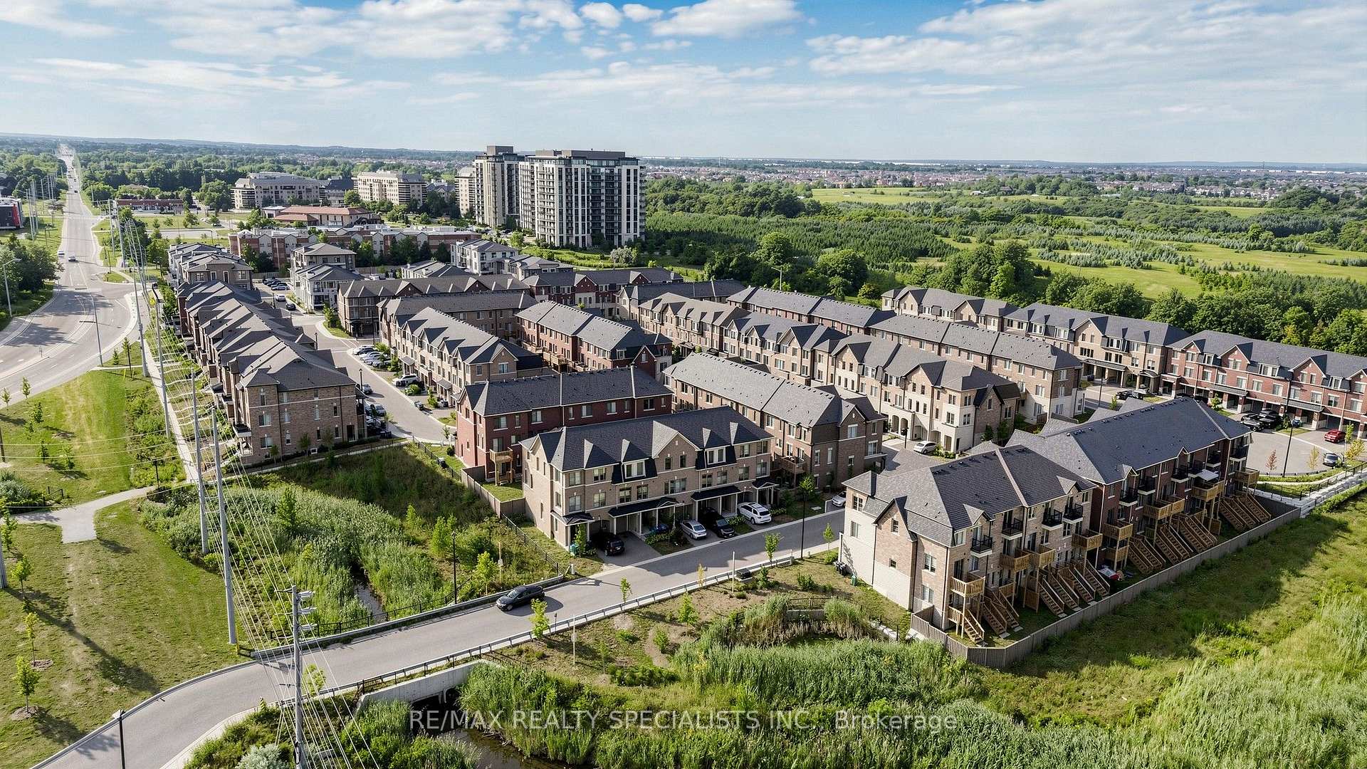 Photo 39 of 14 Bretlon Street, Brampton, Goreway Drive Corridor — HOMEH