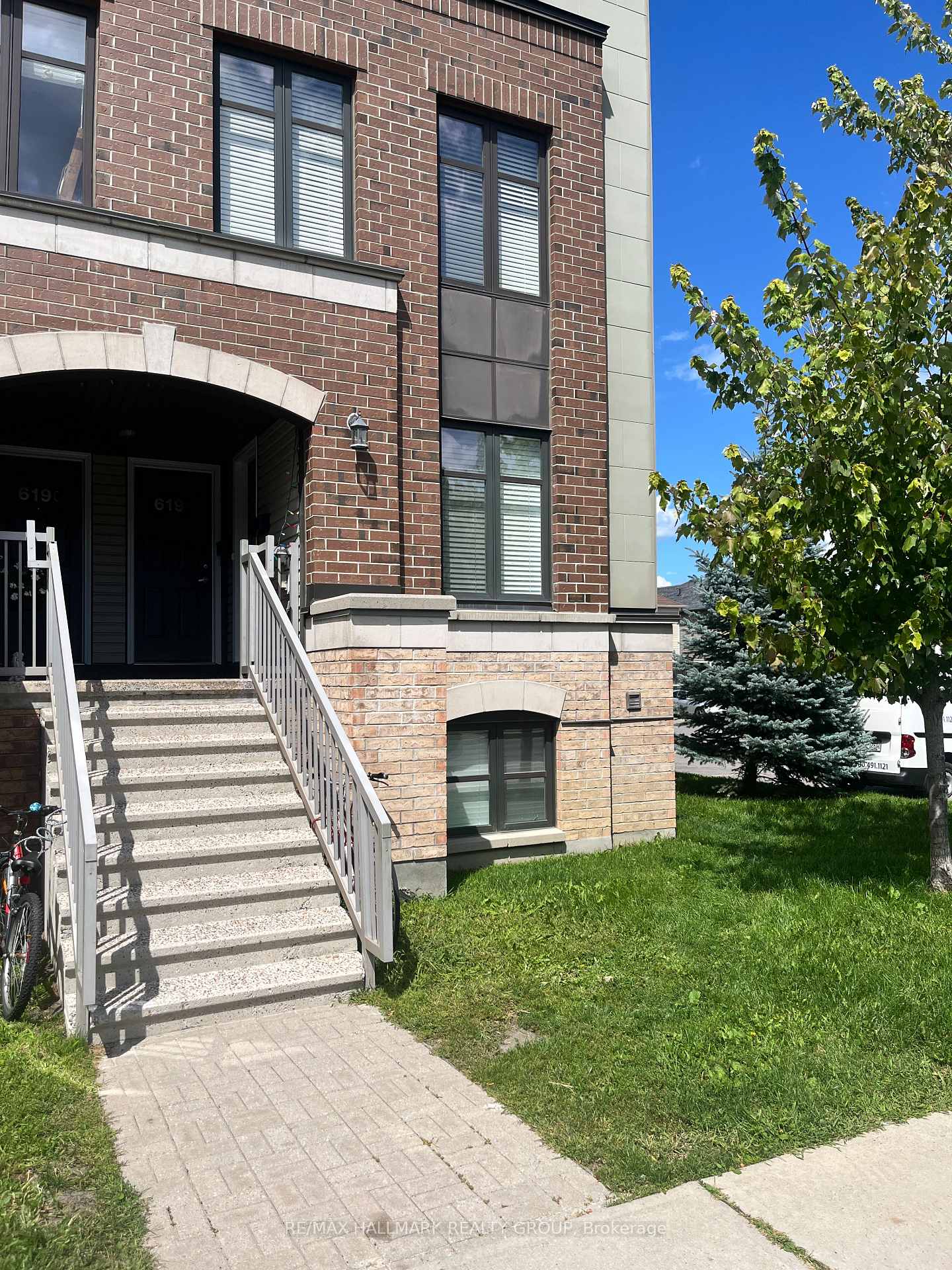 Photo 1 of 619 A Chapman Mills Drive, Ottawa, Barrhaven - Strandherd — HOMEH