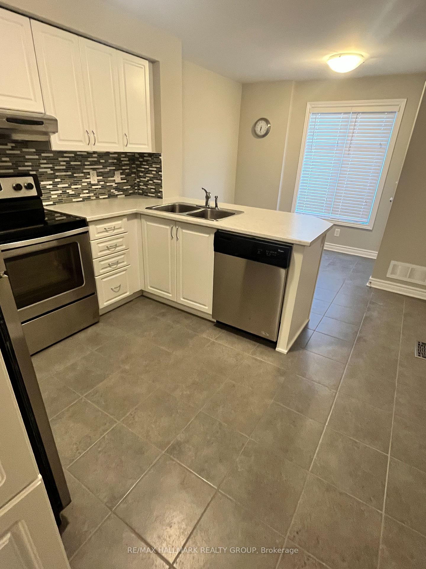 Photo 3 of 619 A Chapman Mills Drive, Ottawa, Barrhaven - Strandherd — HOMEH